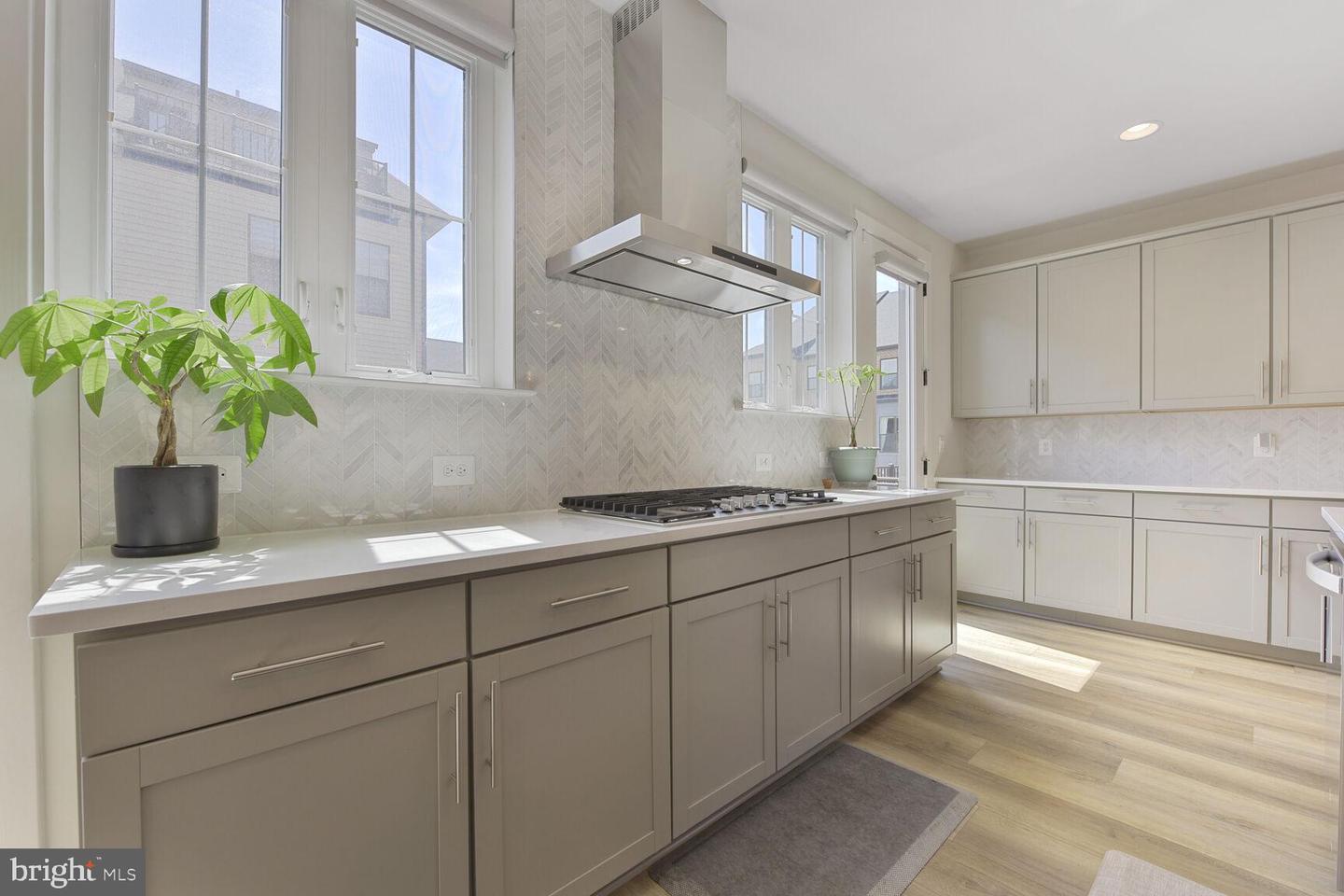 6233 ALMERICO PL, ALEXANDRIA, Virginia 22312, 4 Bedrooms Bedrooms, ,3 BathroomsBathrooms,Residential,For sale,6233 ALMERICO PL,VAFX2235508 MLS # VAFX2235508