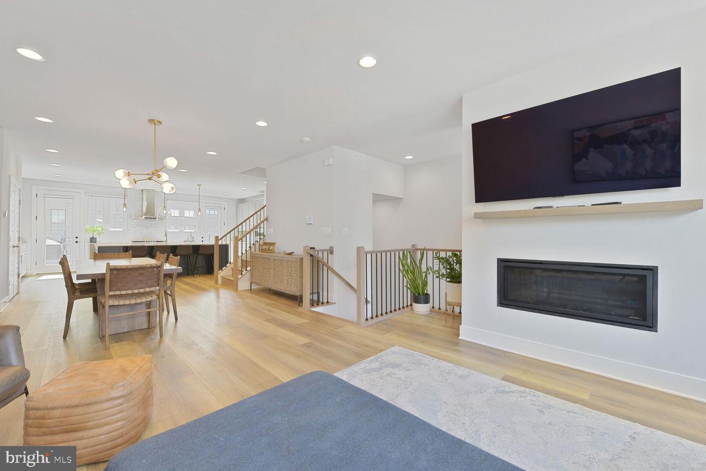 6233 ALMERICO PL, ALEXANDRIA, Virginia 22312, 4 Bedrooms Bedrooms, ,3 BathroomsBathrooms,Residential,For sale,6233 ALMERICO PL,VAFX2235508 MLS # VAFX2235508