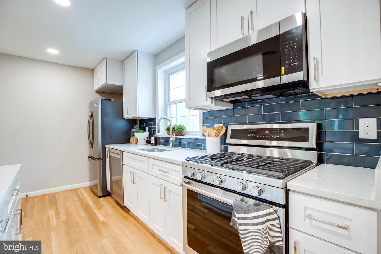 3306 LANDOVER ST, ALEXANDRIA, Virginia 22305, 3 Bedrooms Bedrooms, ,2 BathroomsBathrooms,Residential,For sale,3306 LANDOVER ST,VAAX2044580 MLS # VAAX2044580