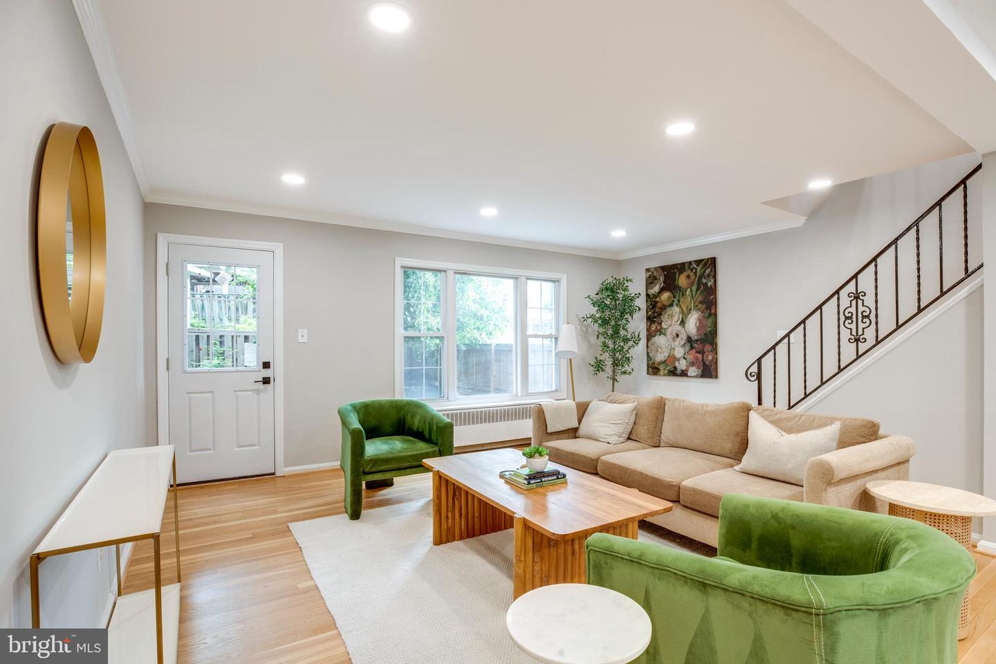 3306 LANDOVER ST, ALEXANDRIA, Virginia 22305, 3 Bedrooms Bedrooms, ,2 BathroomsBathrooms,Residential,For sale,3306 LANDOVER ST,VAAX2044580 MLS # VAAX2044580