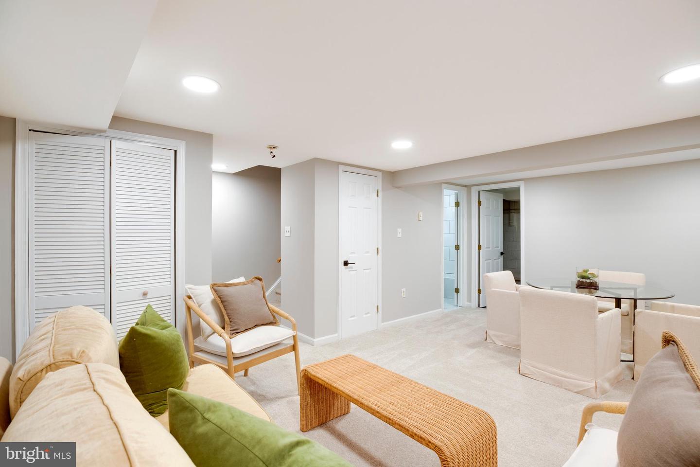 3306 LANDOVER ST, ALEXANDRIA, Virginia 22305, 3 Bedrooms Bedrooms, ,2 BathroomsBathrooms,Residential,For sale,3306 LANDOVER ST,VAAX2044580 MLS # VAAX2044580