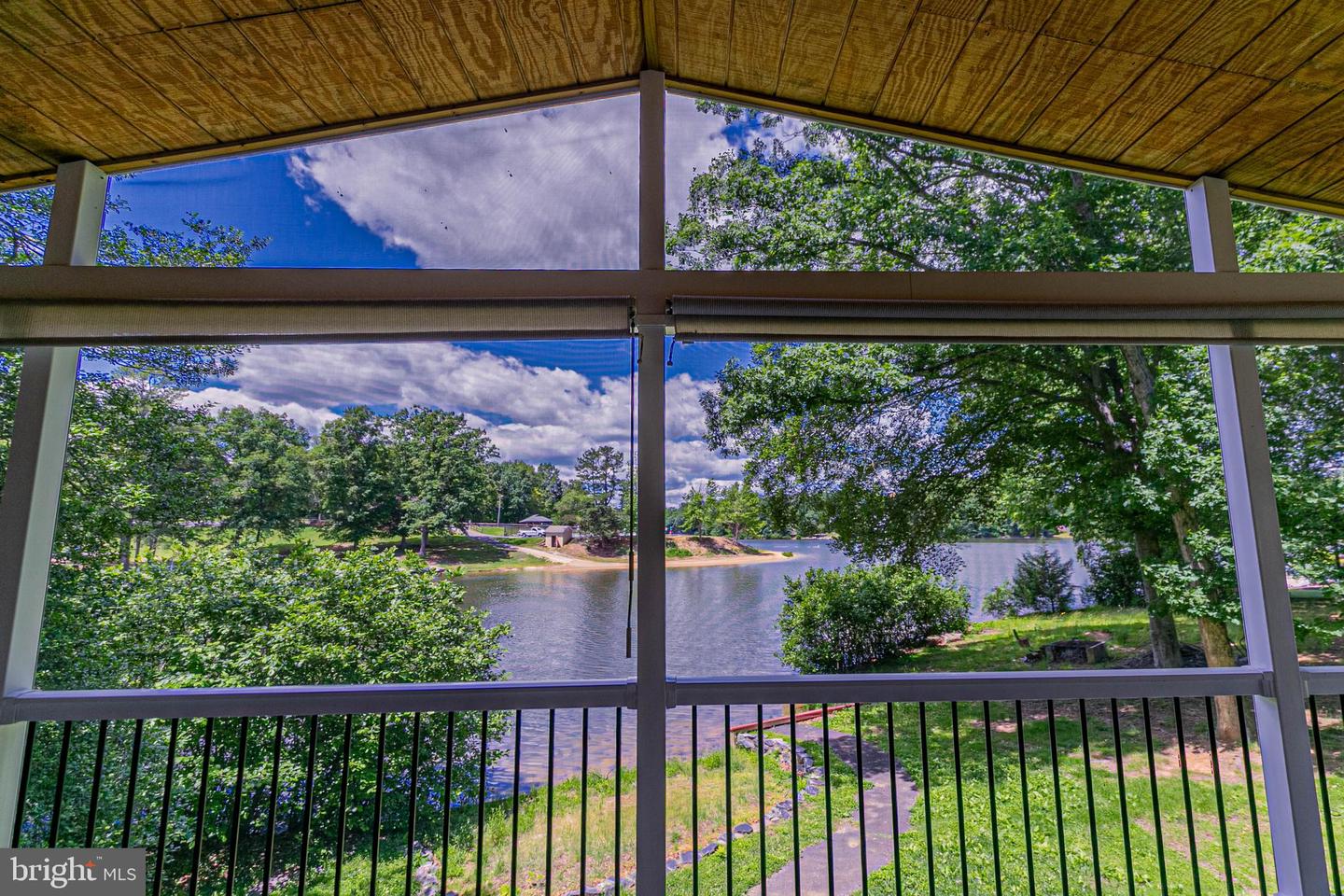 10 MAHON CIR, RUTHER GLEN, Virginia 22546, 6 Bedrooms Bedrooms, ,2 BathroomsBathrooms,Residential,For sale,10 MAHON CIR,VACV2008072 MLS # VACV2008072