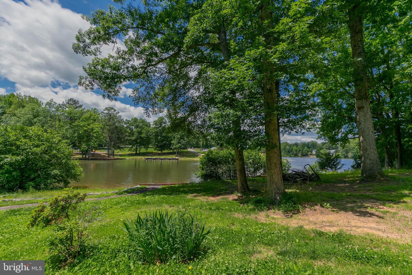 10 MAHON CIR, RUTHER GLEN, Virginia 22546, 6 Bedrooms Bedrooms, ,2 BathroomsBathrooms,Residential,For sale,10 MAHON CIR,VACV2008072 MLS # VACV2008072