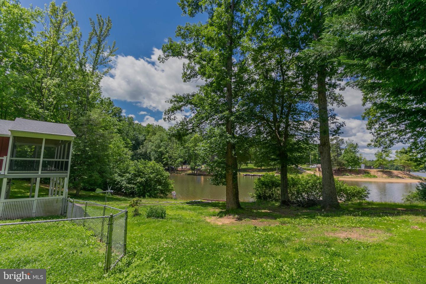 10 MAHON CIR, RUTHER GLEN, Virginia 22546, 6 Bedrooms Bedrooms, ,2 BathroomsBathrooms,Residential,For sale,10 MAHON CIR,VACV2008072 MLS # VACV2008072