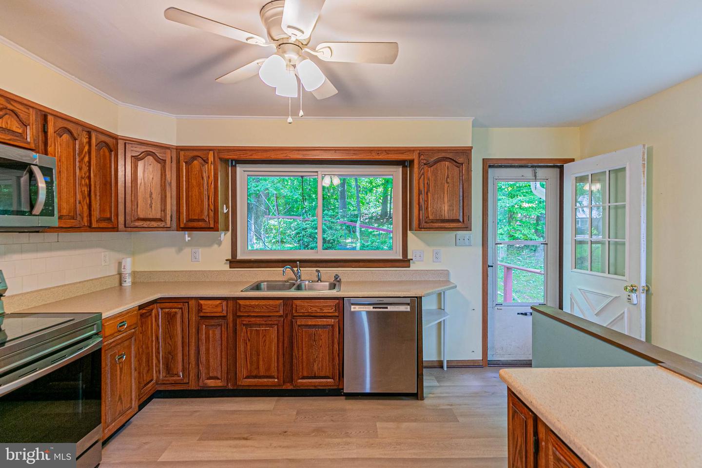 10 MAHON CIR, RUTHER GLEN, Virginia 22546, 6 Bedrooms Bedrooms, ,2 BathroomsBathrooms,Residential,For sale,10 MAHON CIR,VACV2008072 MLS # VACV2008072
