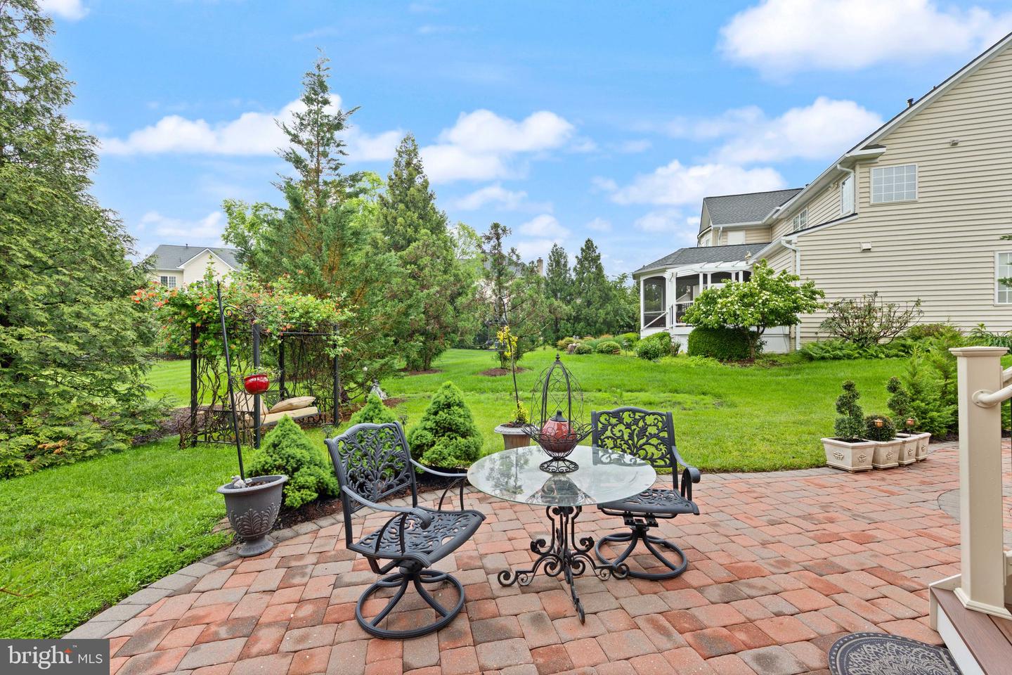 18250 GLEN OAK WAY, LEESBURG, Virginia 20176, 5 Bedrooms Bedrooms, ,5 BathroomsBathrooms,Residential,For sale,18250 GLEN OAK WAY,VALO2094852 MLS # VALO2094852