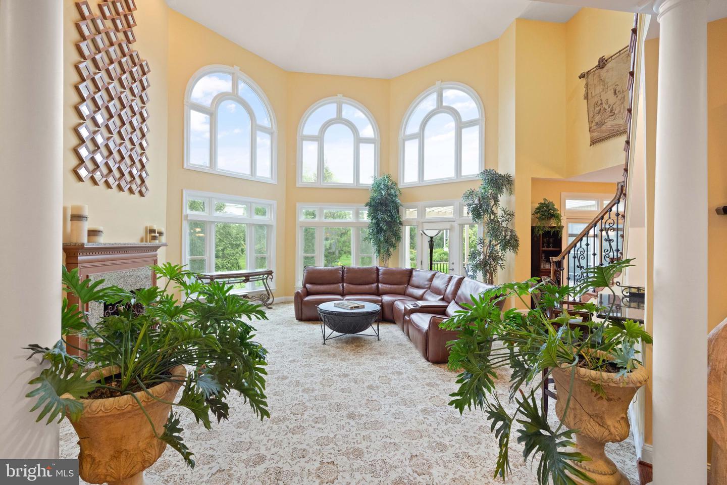 18250 GLEN OAK WAY, LEESBURG, Virginia 20176, 5 Bedrooms Bedrooms, ,5 BathroomsBathrooms,Residential,For sale,18250 GLEN OAK WAY,VALO2094852 MLS # VALO2094852