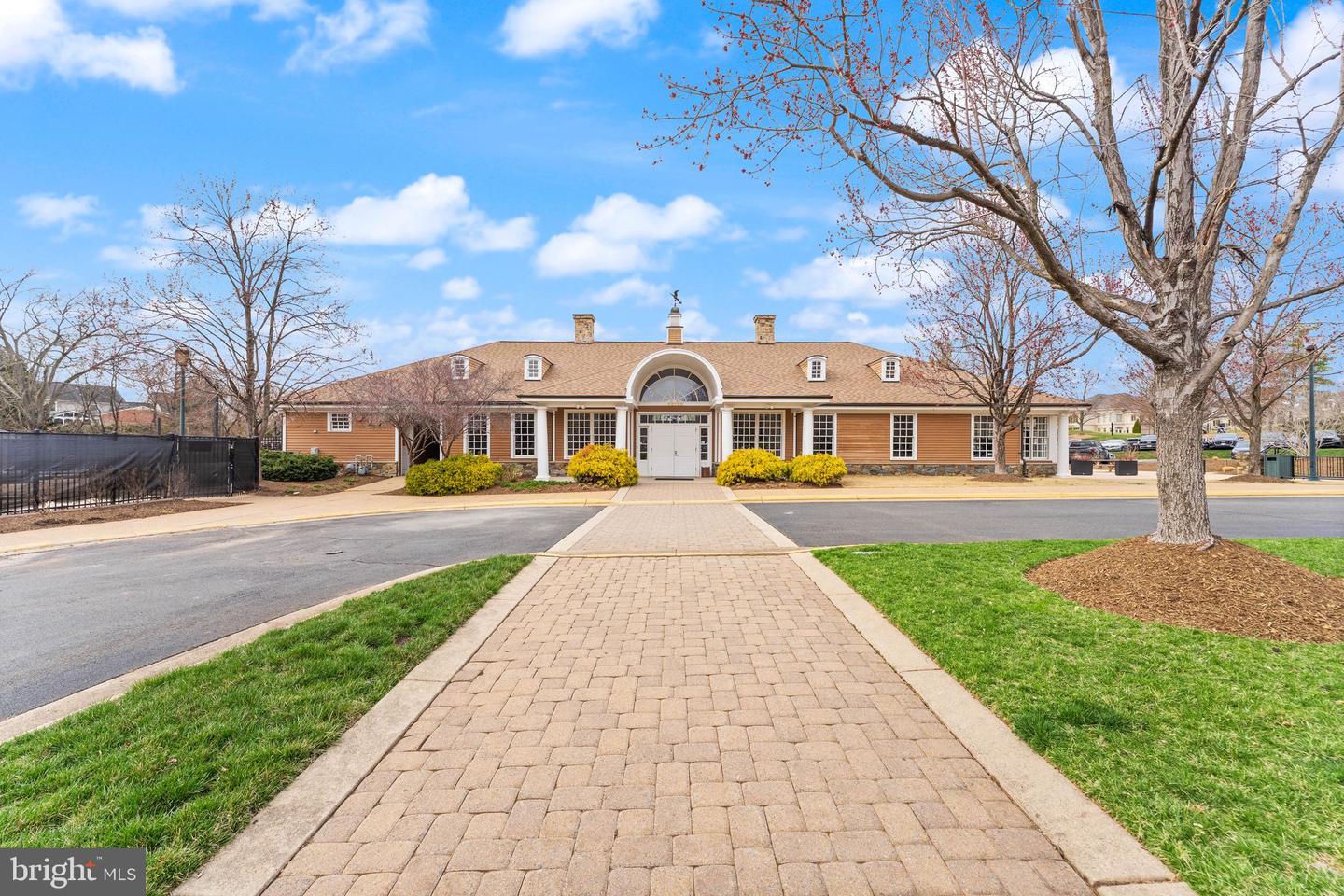 18250 GLEN OAK WAY, LEESBURG, Virginia 20176, 5 Bedrooms Bedrooms, ,5 BathroomsBathrooms,Residential,For sale,18250 GLEN OAK WAY,VALO2094852 MLS # VALO2094852