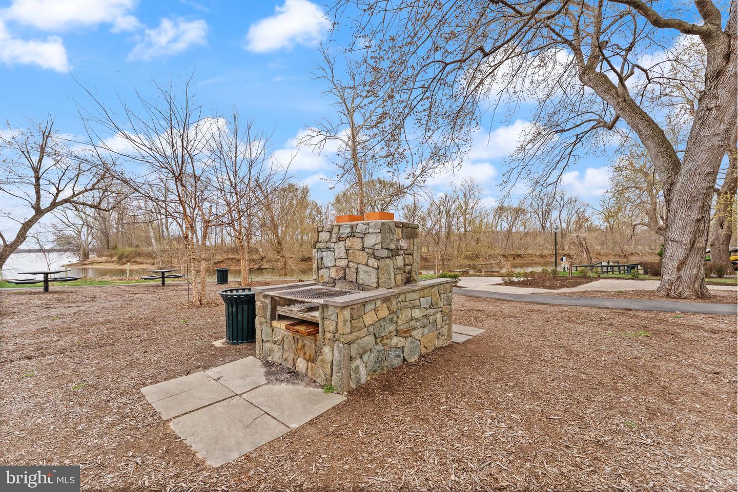 18250 GLEN OAK WAY, LEESBURG, Virginia 20176, 5 Bedrooms Bedrooms, ,5 BathroomsBathrooms,Residential,For sale,18250 GLEN OAK WAY,VALO2094852 MLS # VALO2094852
