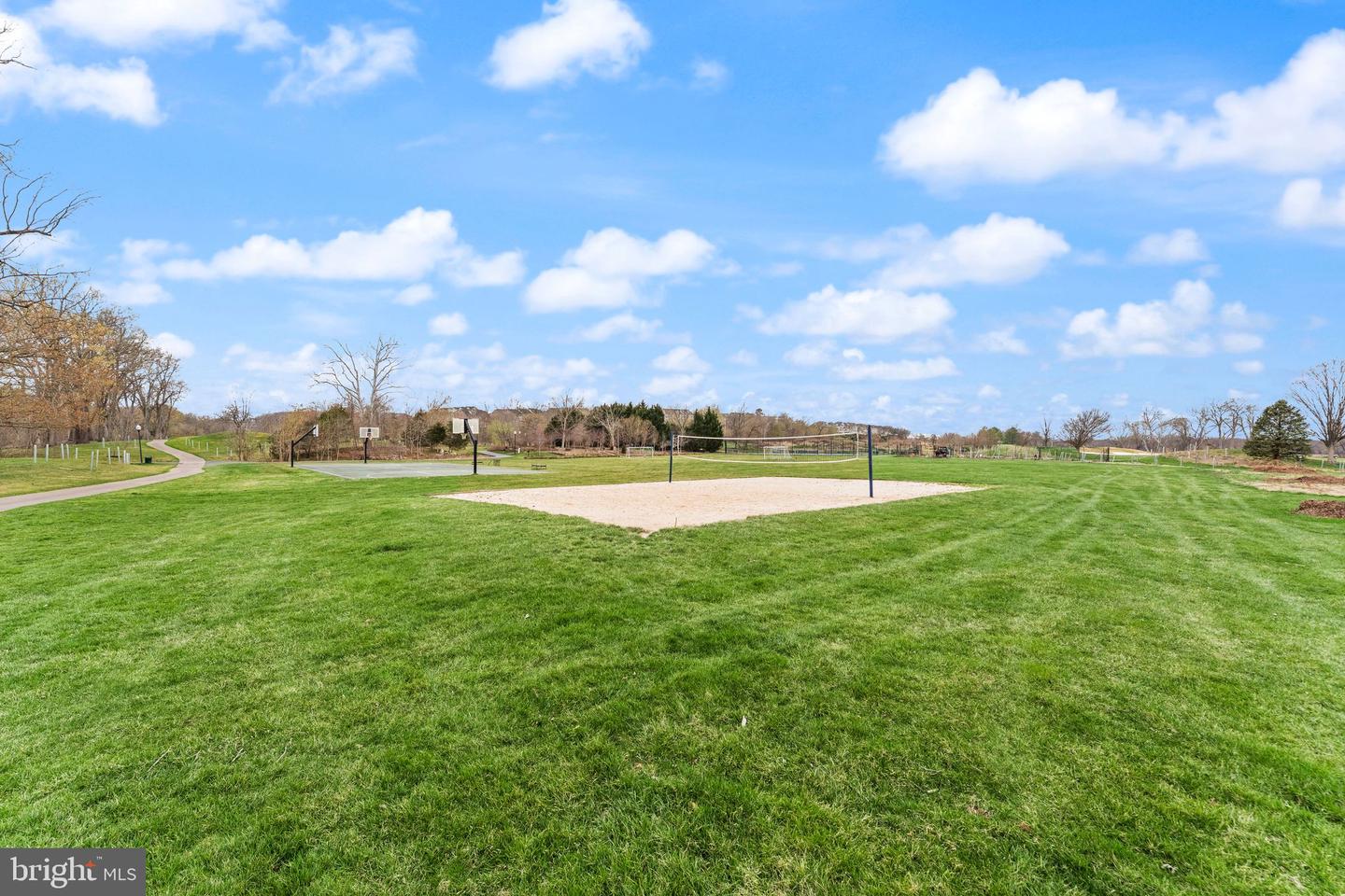 18250 GLEN OAK WAY, LEESBURG, Virginia 20176, 5 Bedrooms Bedrooms, ,5 BathroomsBathrooms,Residential,For sale,18250 GLEN OAK WAY,VALO2094852 MLS # VALO2094852