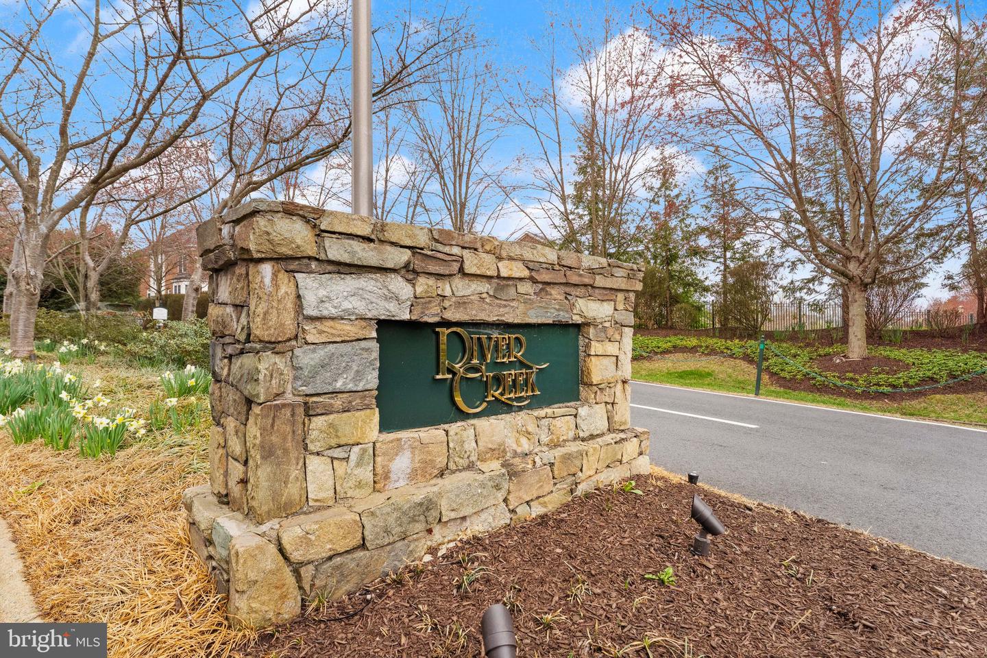 18250 GLEN OAK WAY, LEESBURG, Virginia 20176, 5 Bedrooms Bedrooms, ,5 BathroomsBathrooms,Residential,For sale,18250 GLEN OAK WAY,VALO2094852 MLS # VALO2094852