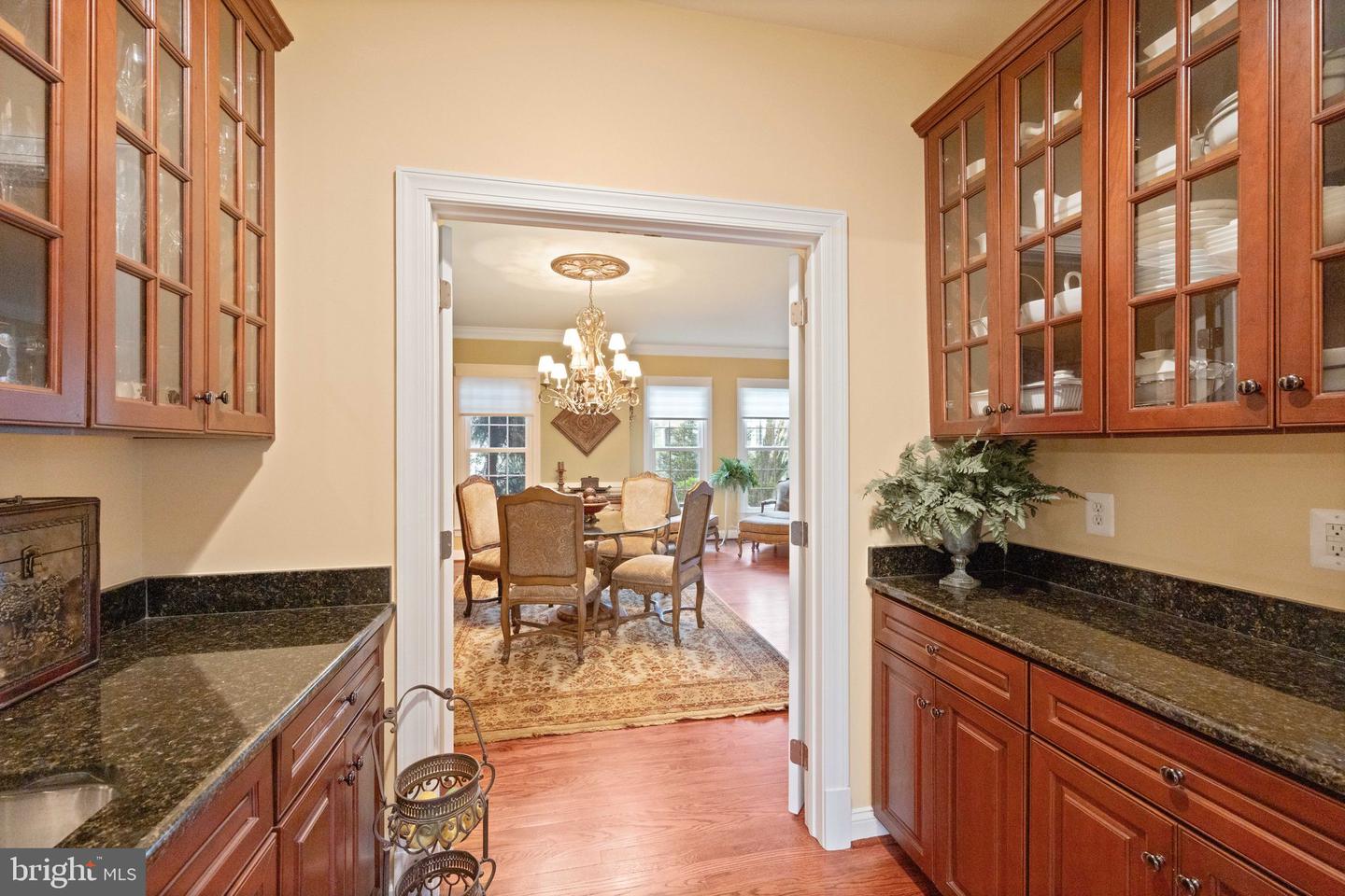 18250 GLEN OAK WAY, LEESBURG, Virginia 20176, 5 Bedrooms Bedrooms, ,5 BathroomsBathrooms,Residential,For sale,18250 GLEN OAK WAY,VALO2094852 MLS # VALO2094852