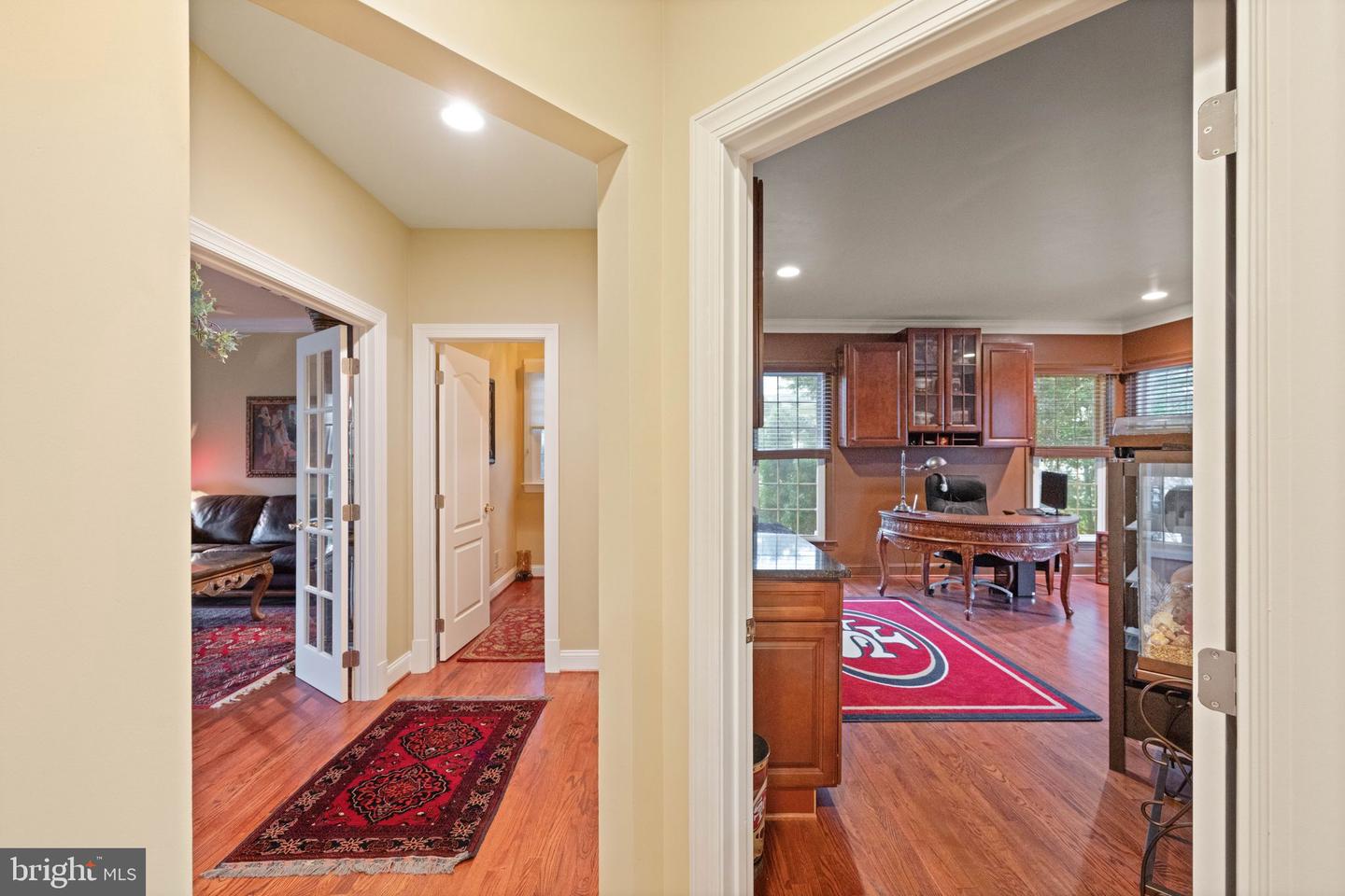 18250 GLEN OAK WAY, LEESBURG, Virginia 20176, 5 Bedrooms Bedrooms, ,5 BathroomsBathrooms,Residential,For sale,18250 GLEN OAK WAY,VALO2094852 MLS # VALO2094852