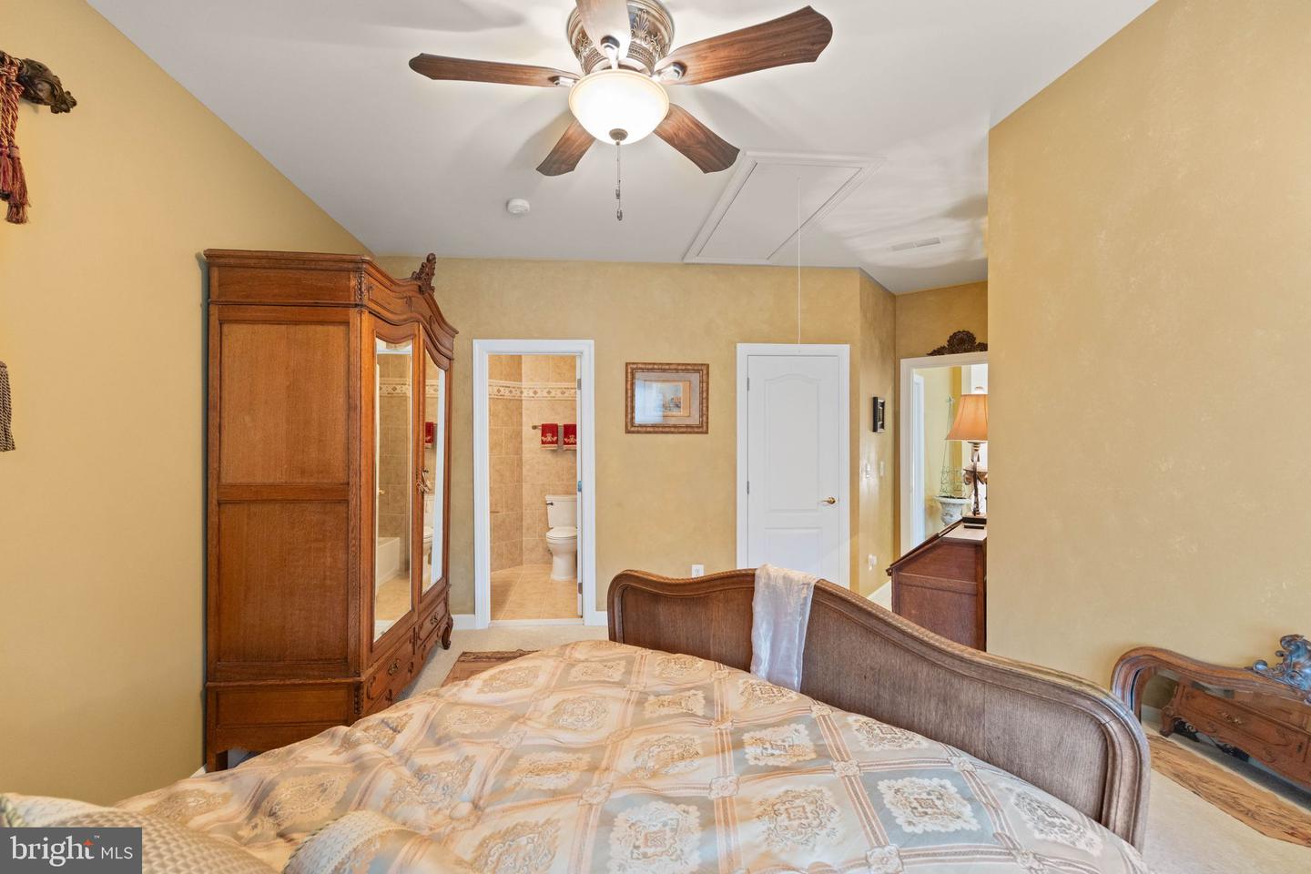 18250 GLEN OAK WAY, LEESBURG, Virginia 20176, 5 Bedrooms Bedrooms, ,5 BathroomsBathrooms,Residential,For sale,18250 GLEN OAK WAY,VALO2094852 MLS # VALO2094852
