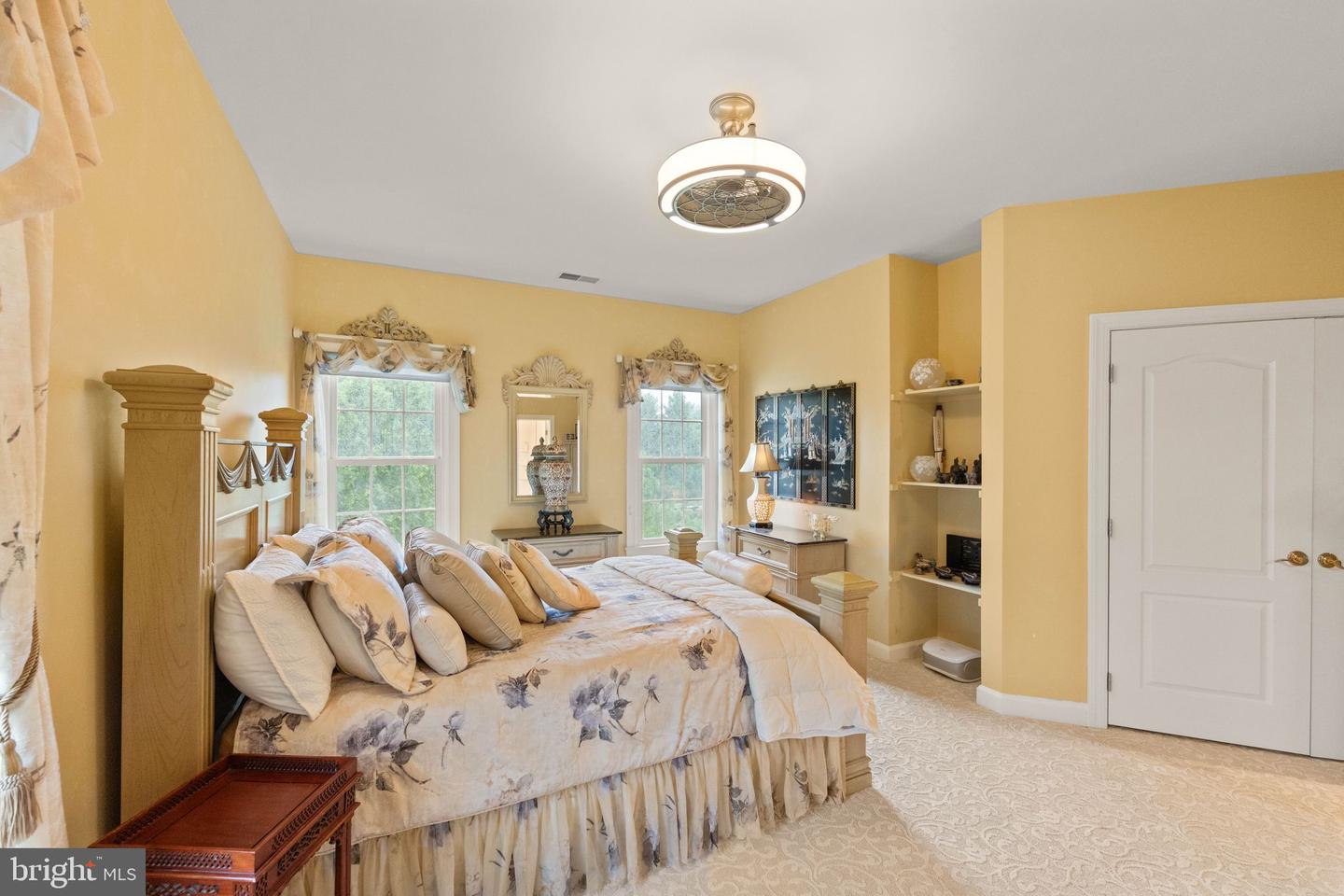 18250 GLEN OAK WAY, LEESBURG, Virginia 20176, 5 Bedrooms Bedrooms, ,5 BathroomsBathrooms,Residential,For sale,18250 GLEN OAK WAY,VALO2094852 MLS # VALO2094852