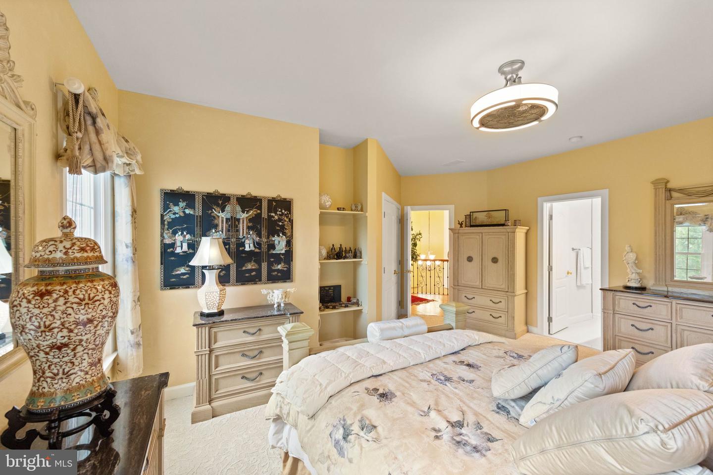 18250 GLEN OAK WAY, LEESBURG, Virginia 20176, 5 Bedrooms Bedrooms, ,5 BathroomsBathrooms,Residential,For sale,18250 GLEN OAK WAY,VALO2094852 MLS # VALO2094852