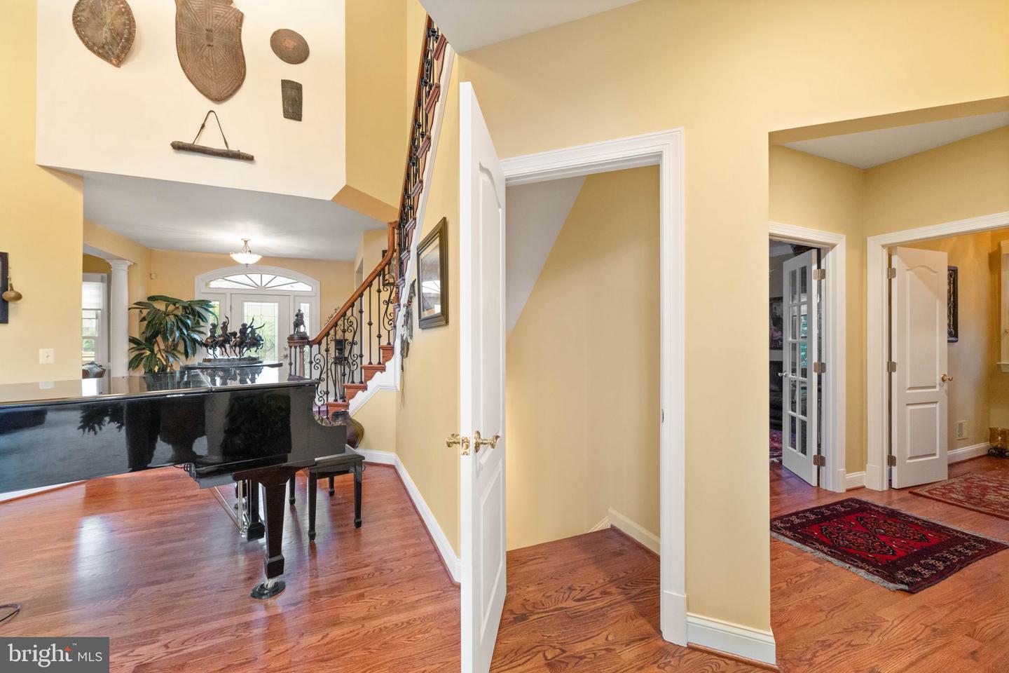 18250 GLEN OAK WAY, LEESBURG, Virginia 20176, 5 Bedrooms Bedrooms, ,5 BathroomsBathrooms,Residential,For sale,18250 GLEN OAK WAY,VALO2094852 MLS # VALO2094852