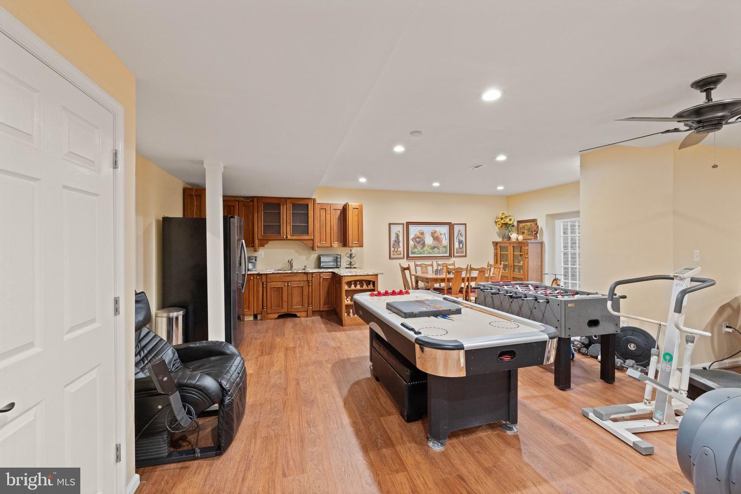 18250 GLEN OAK WAY, LEESBURG, Virginia 20176, 5 Bedrooms Bedrooms, ,5 BathroomsBathrooms,Residential,For sale,18250 GLEN OAK WAY,VALO2094852 MLS # VALO2094852