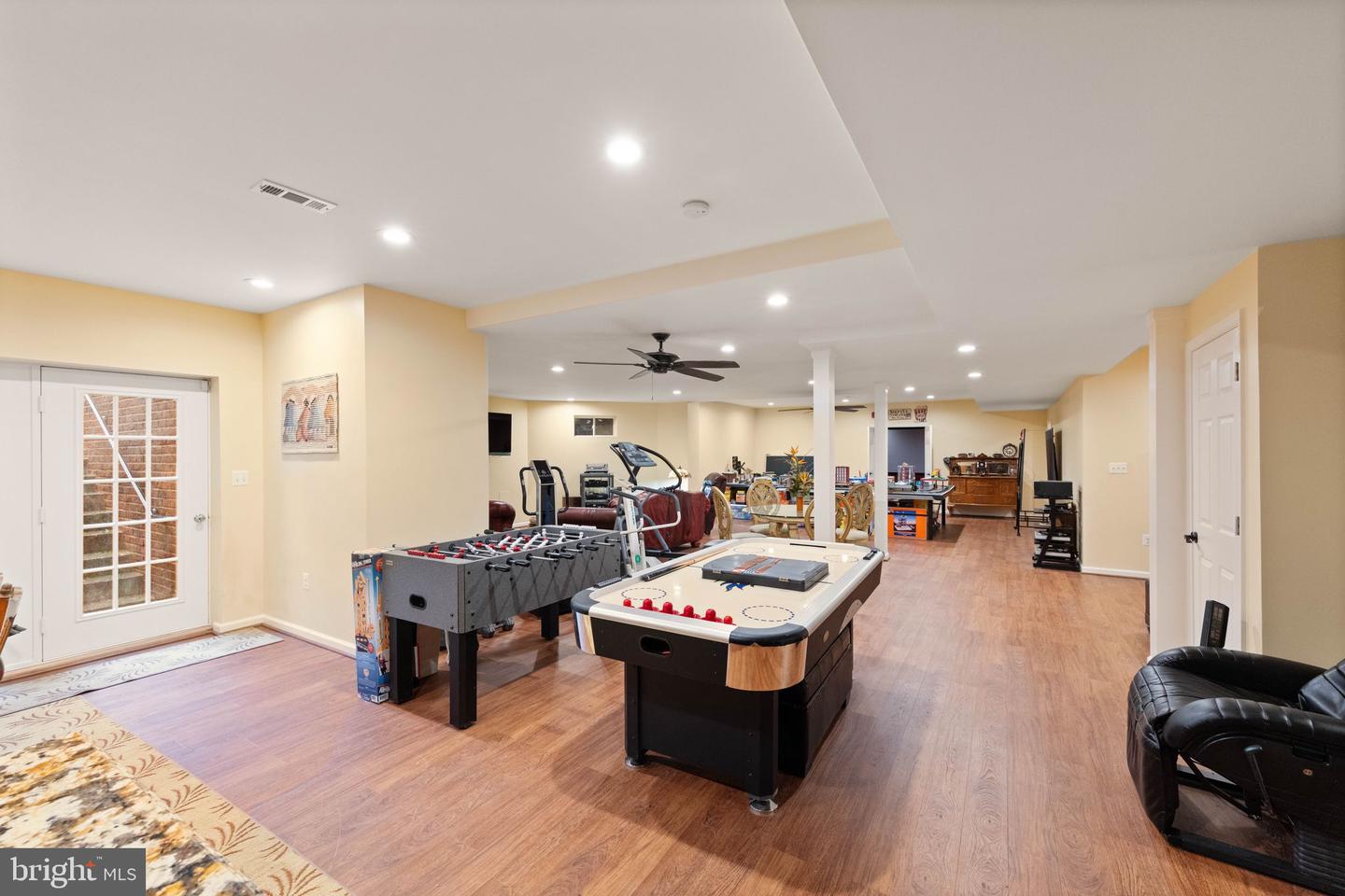 18250 GLEN OAK WAY, LEESBURG, Virginia 20176, 5 Bedrooms Bedrooms, ,5 BathroomsBathrooms,Residential,For sale,18250 GLEN OAK WAY,VALO2094852 MLS # VALO2094852