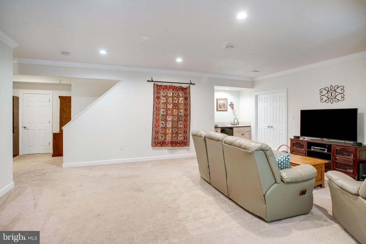 18565 KERILL RD, TRIANGLE, Virginia 22172, 5 Bedrooms Bedrooms, ,3 BathroomsBathrooms,Residential,For sale,18565 KERILL RD,VAPW2093268 MLS # VAPW2093268