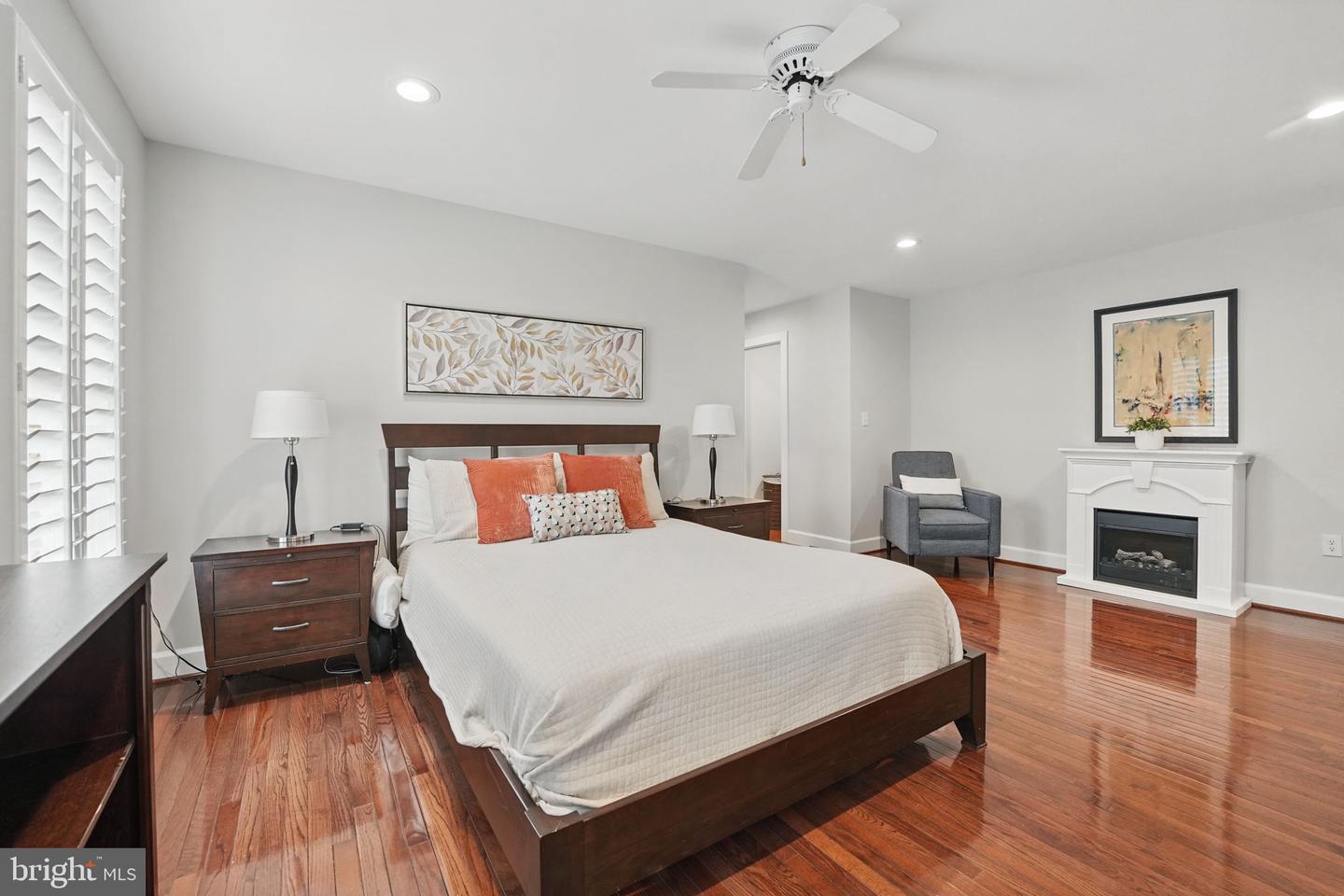 1253 ROWLAND DR, HERNDON, Virginia 20170, 5 Bedrooms Bedrooms, ,3 BathroomsBathrooms,Residential,For sale,1253 ROWLAND DR,VAFX2237056 MLS # VAFX2237056