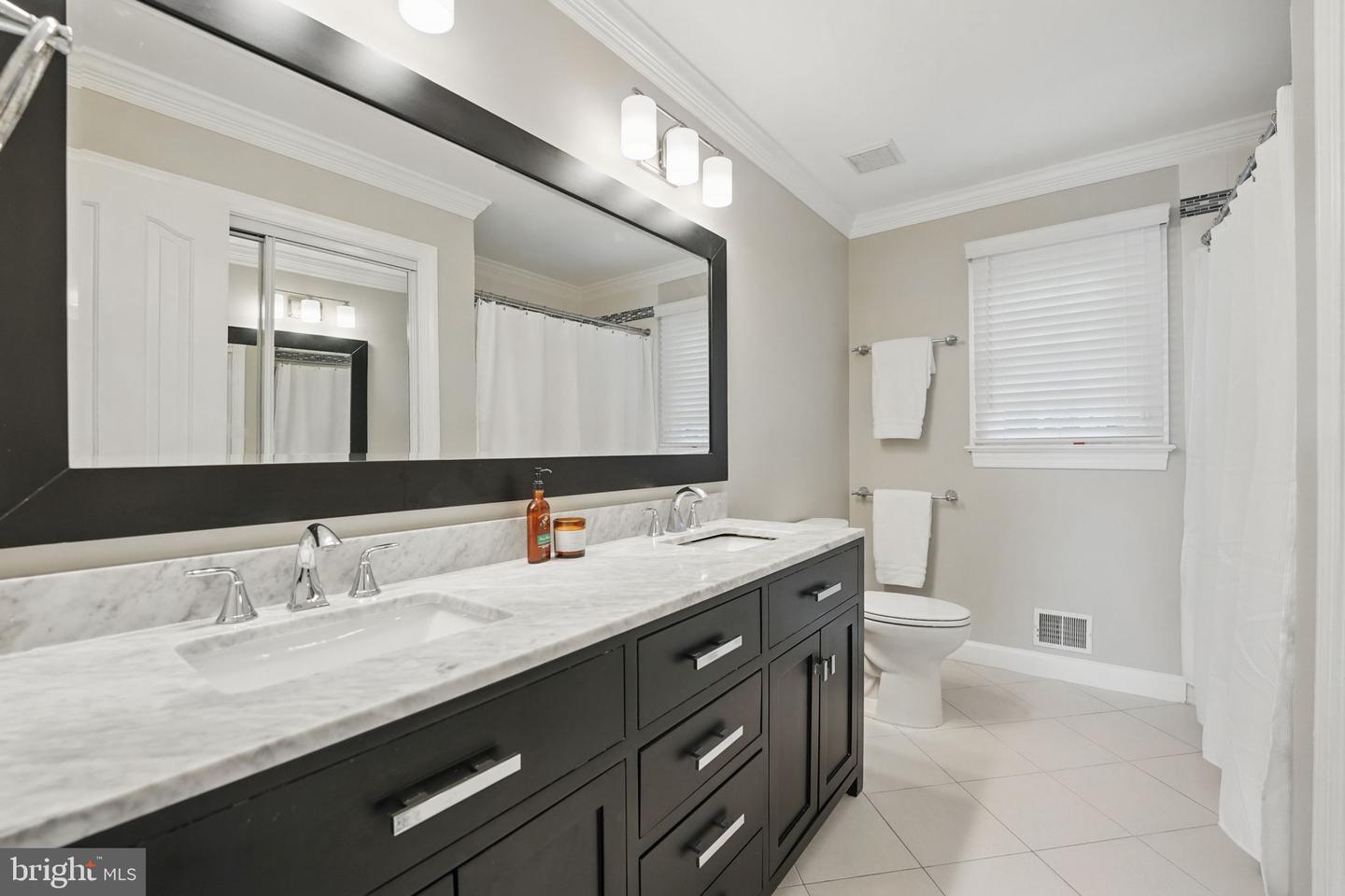 1253 ROWLAND DR, HERNDON, Virginia 20170, 5 Bedrooms Bedrooms, ,3 BathroomsBathrooms,Residential,For sale,1253 ROWLAND DR,VAFX2237056 MLS # VAFX2237056