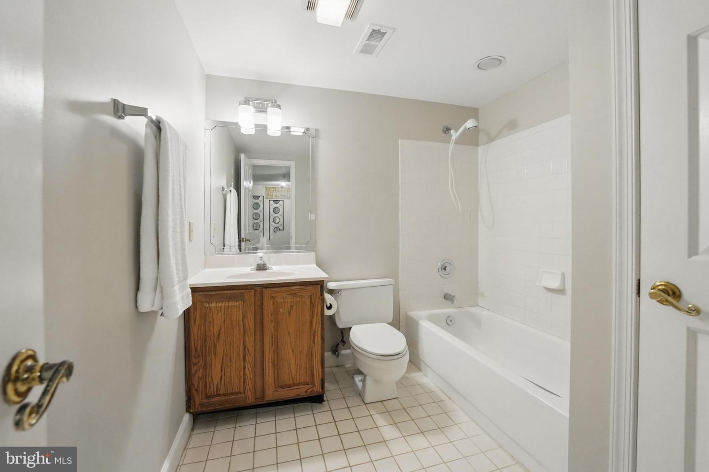 1253 ROWLAND DR, HERNDON, Virginia 20170, 5 Bedrooms Bedrooms, ,3 BathroomsBathrooms,Residential,For sale,1253 ROWLAND DR,VAFX2237056 MLS # VAFX2237056