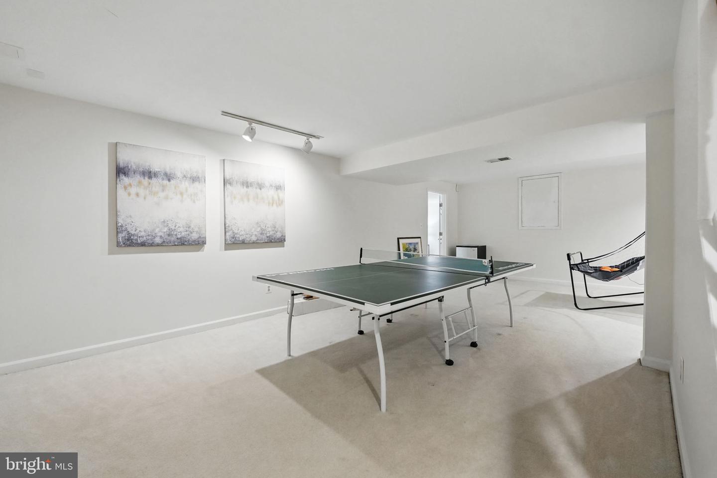 1253 ROWLAND DR, HERNDON, Virginia 20170, 5 Bedrooms Bedrooms, ,3 BathroomsBathrooms,Residential,For sale,1253 ROWLAND DR,VAFX2237056 MLS # VAFX2237056