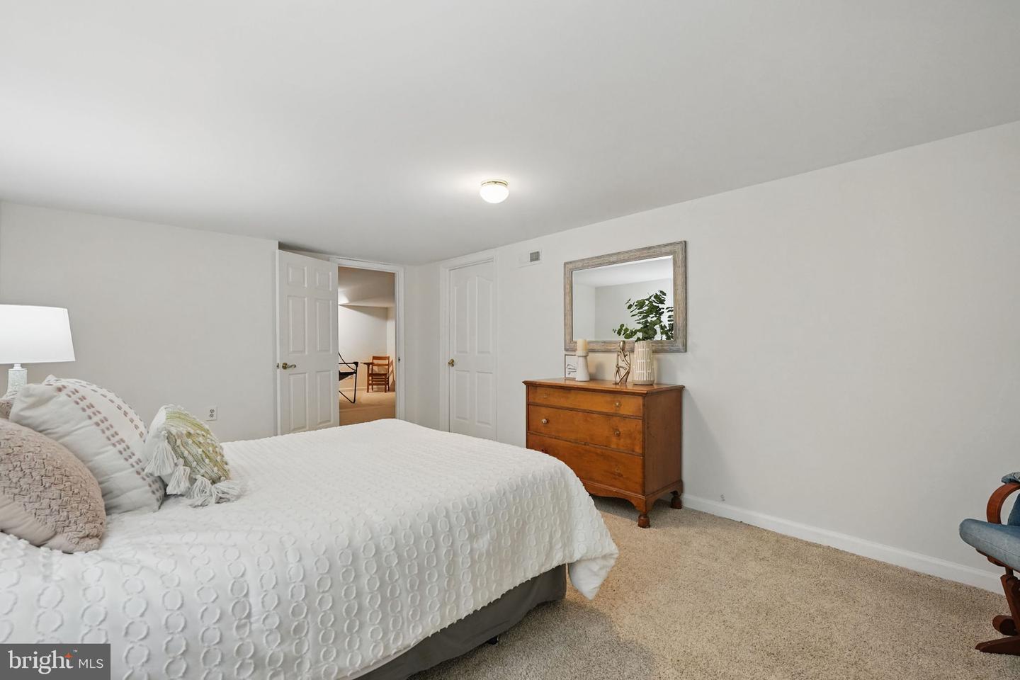 1253 ROWLAND DR, HERNDON, Virginia 20170, 5 Bedrooms Bedrooms, ,3 BathroomsBathrooms,Residential,For sale,1253 ROWLAND DR,VAFX2237056 MLS # VAFX2237056