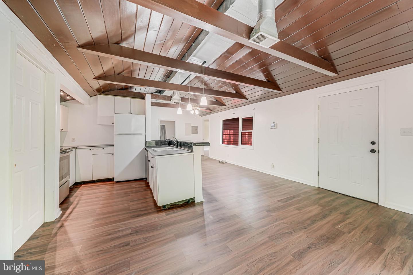 8304 COBB RD, MANASSAS, Virginia 20112, 2 Bedrooms Bedrooms, ,1 BathroomBathrooms,Residential,For sale,8304 COBB RD,VAPW2093388 MLS # VAPW2093388