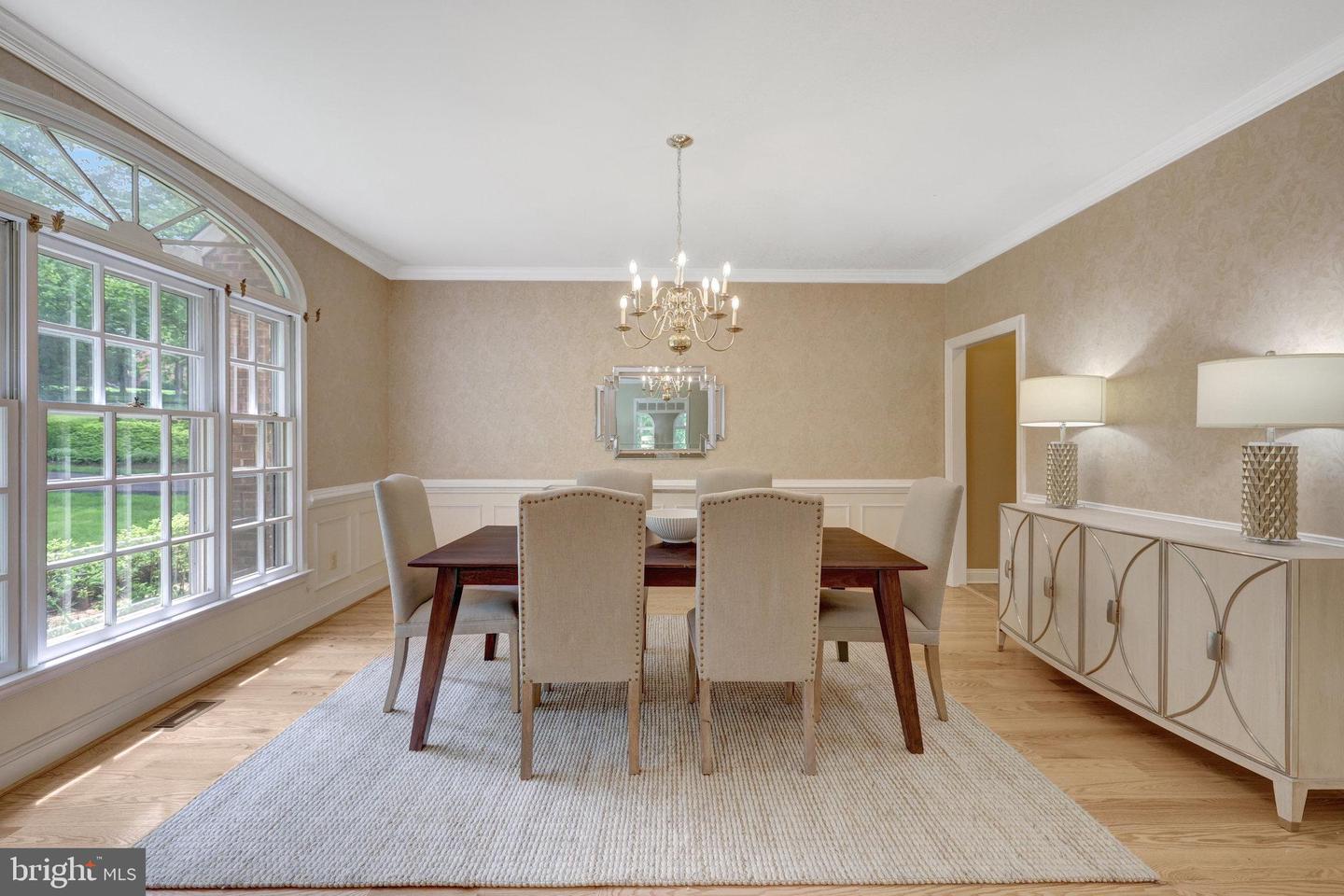 11200 ELMVIEW PL, GREAT FALLS, Virginia 22066, 5 Bedrooms Bedrooms, 21 Rooms Rooms,4 BathroomsBathrooms,Residential,For sale,11200 ELMVIEW PL,VAFX2237414 MLS # VAFX2237414