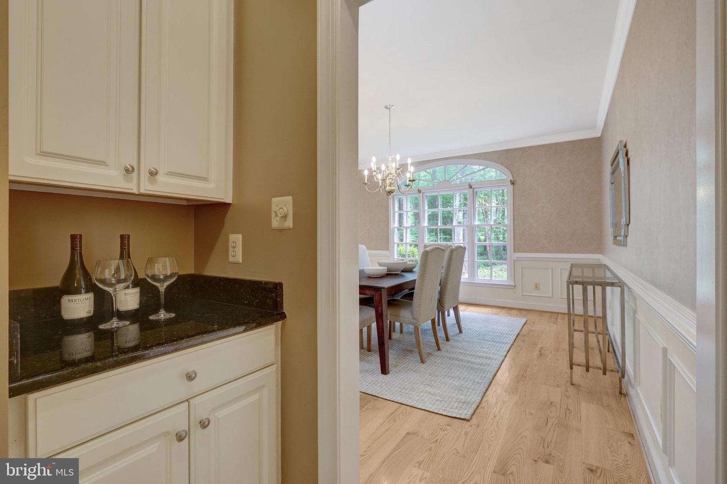 11200 ELMVIEW PL, GREAT FALLS, Virginia 22066, 5 Bedrooms Bedrooms, 21 Rooms Rooms,4 BathroomsBathrooms,Residential,For sale,11200 ELMVIEW PL,VAFX2237414 MLS # VAFX2237414