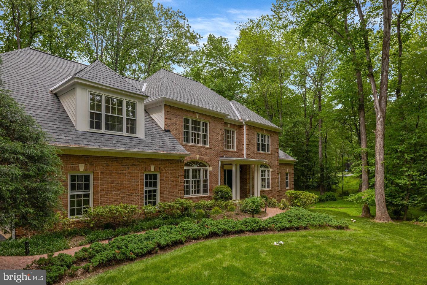 11200 ELMVIEW PL, GREAT FALLS, Virginia 22066, 5 Bedrooms Bedrooms, 21 Rooms Rooms,4 BathroomsBathrooms,Residential,For sale,11200 ELMVIEW PL,VAFX2237414 MLS # VAFX2237414