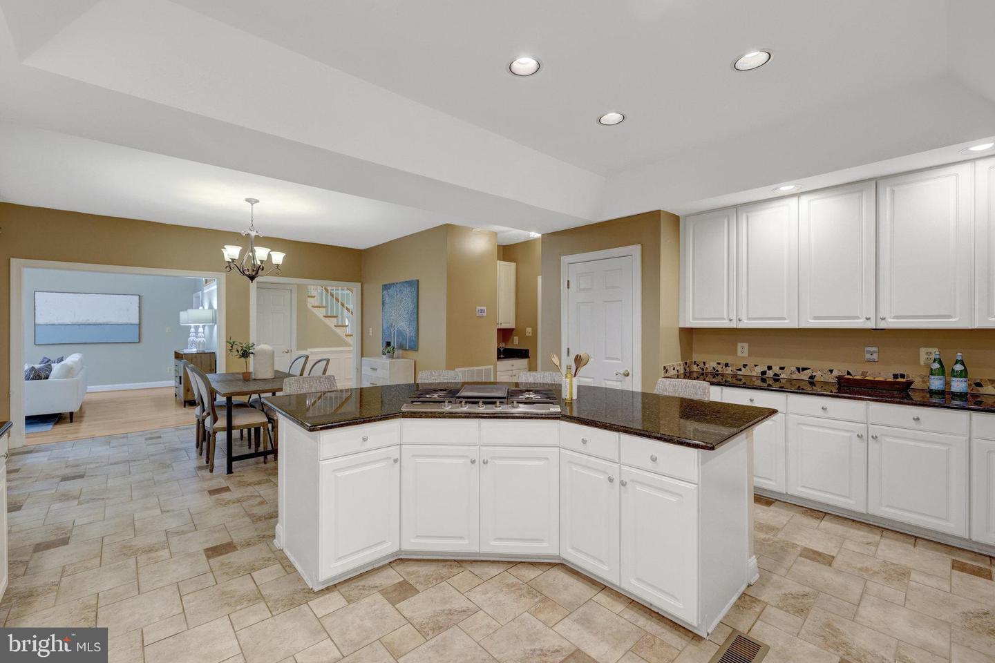 11200 ELMVIEW PL, GREAT FALLS, Virginia 22066, 5 Bedrooms Bedrooms, 21 Rooms Rooms,4 BathroomsBathrooms,Residential,For sale,11200 ELMVIEW PL,VAFX2237414 MLS # VAFX2237414