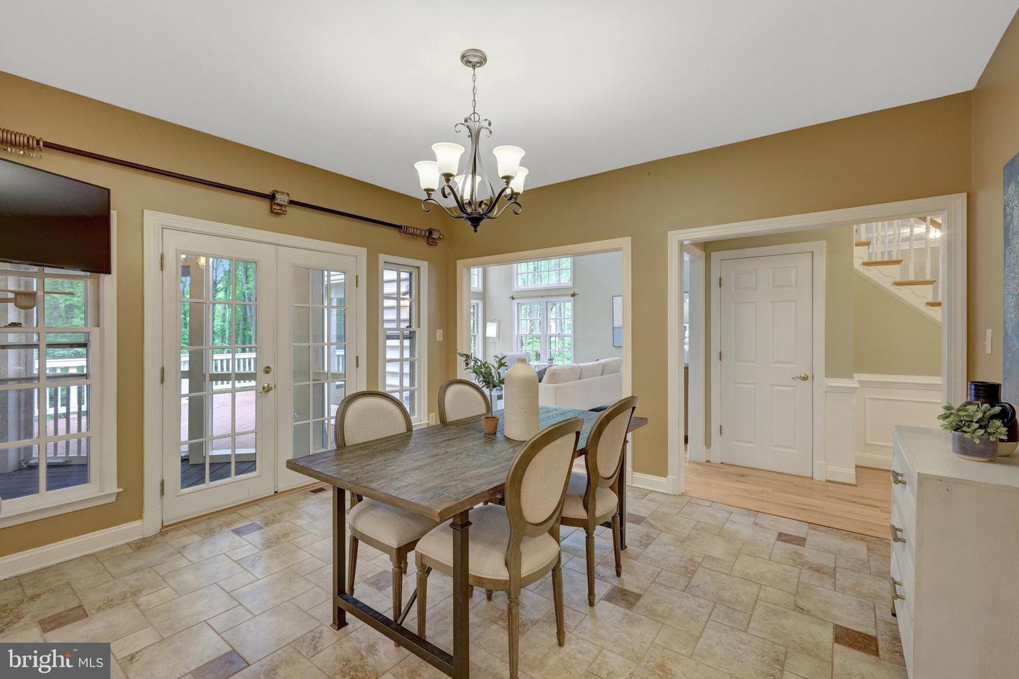 11200 ELMVIEW PL, GREAT FALLS, Virginia 22066, 5 Bedrooms Bedrooms, 21 Rooms Rooms,4 BathroomsBathrooms,Residential,For sale,11200 ELMVIEW PL,VAFX2237414 MLS # VAFX2237414