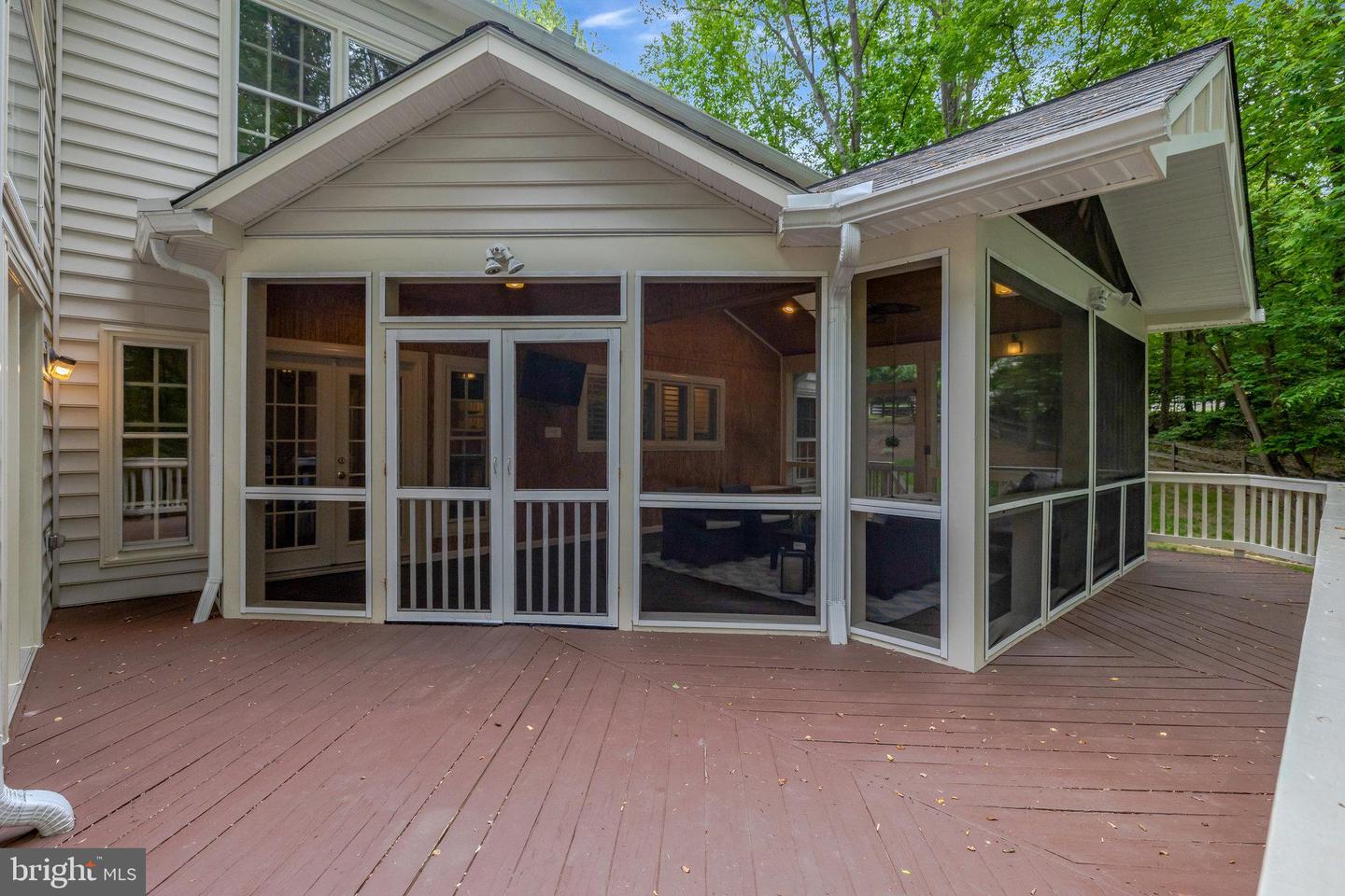 11200 ELMVIEW PL, GREAT FALLS, Virginia 22066, 5 Bedrooms Bedrooms, 21 Rooms Rooms,4 BathroomsBathrooms,Residential,For sale,11200 ELMVIEW PL,VAFX2237414 MLS # VAFX2237414