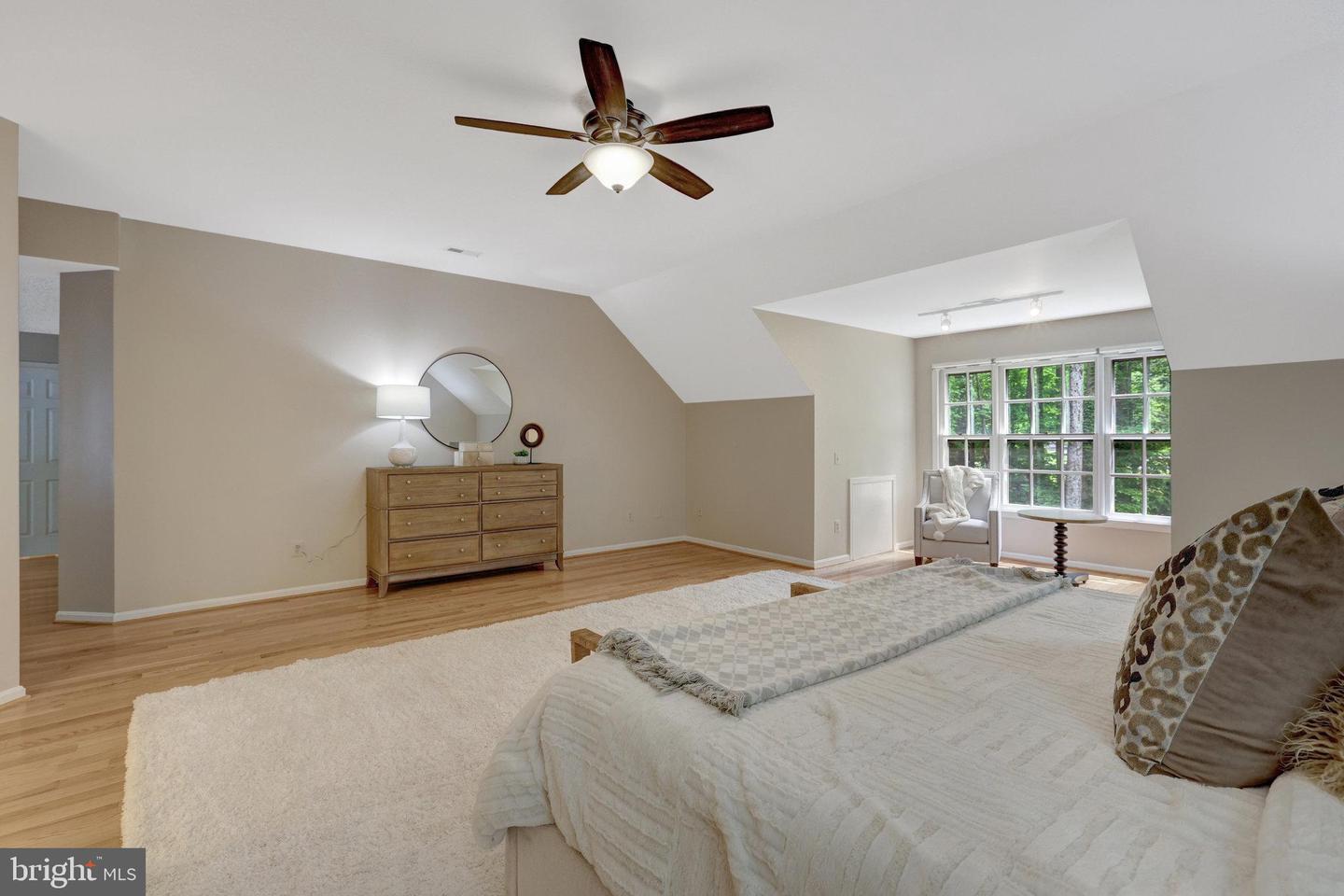 11200 ELMVIEW PL, GREAT FALLS, Virginia 22066, 5 Bedrooms Bedrooms, 21 Rooms Rooms,4 BathroomsBathrooms,Residential,For sale,11200 ELMVIEW PL,VAFX2237414 MLS # VAFX2237414