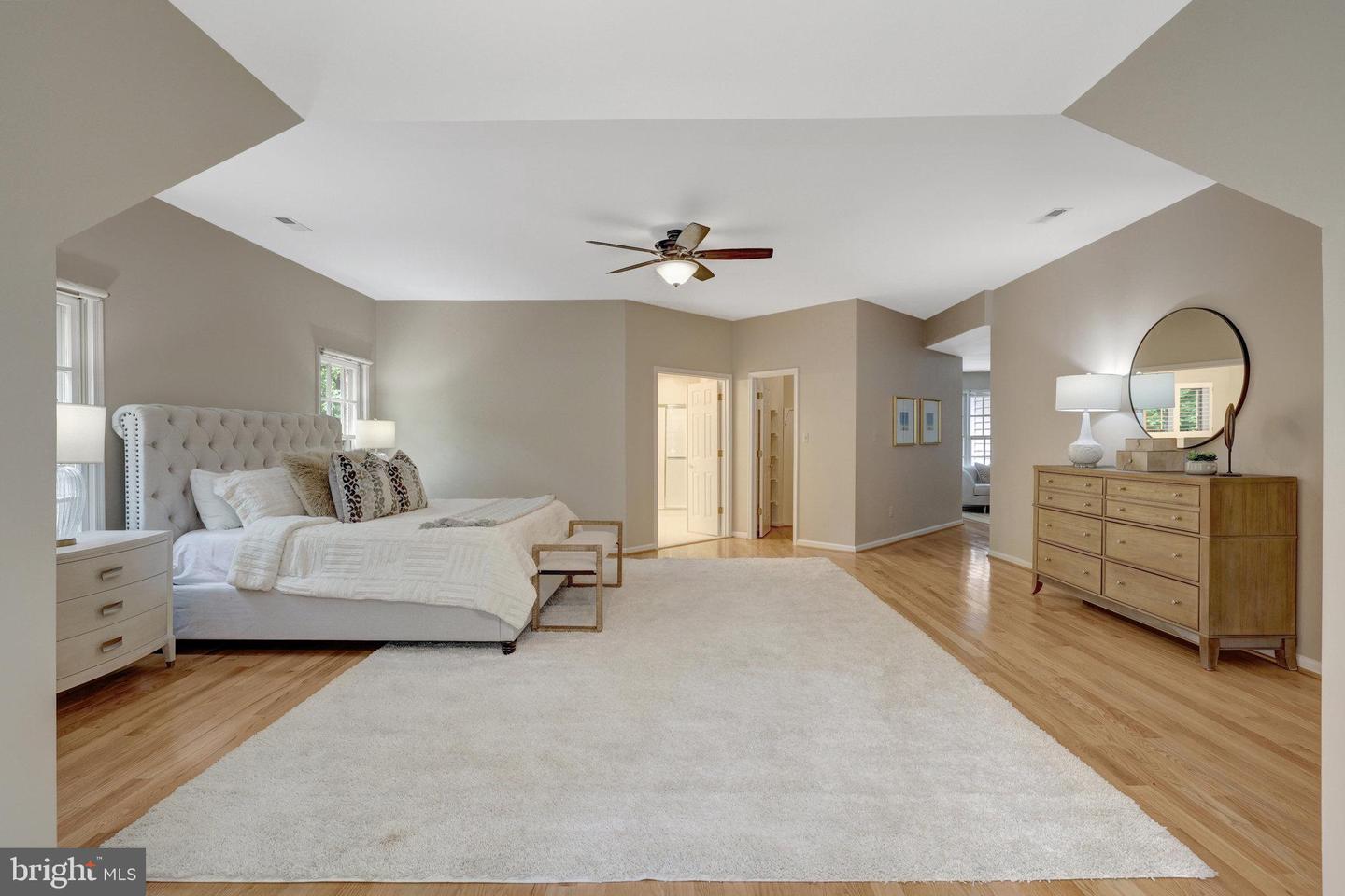 11200 ELMVIEW PL, GREAT FALLS, Virginia 22066, 5 Bedrooms Bedrooms, 21 Rooms Rooms,4 BathroomsBathrooms,Residential,For sale,11200 ELMVIEW PL,VAFX2237414 MLS # VAFX2237414