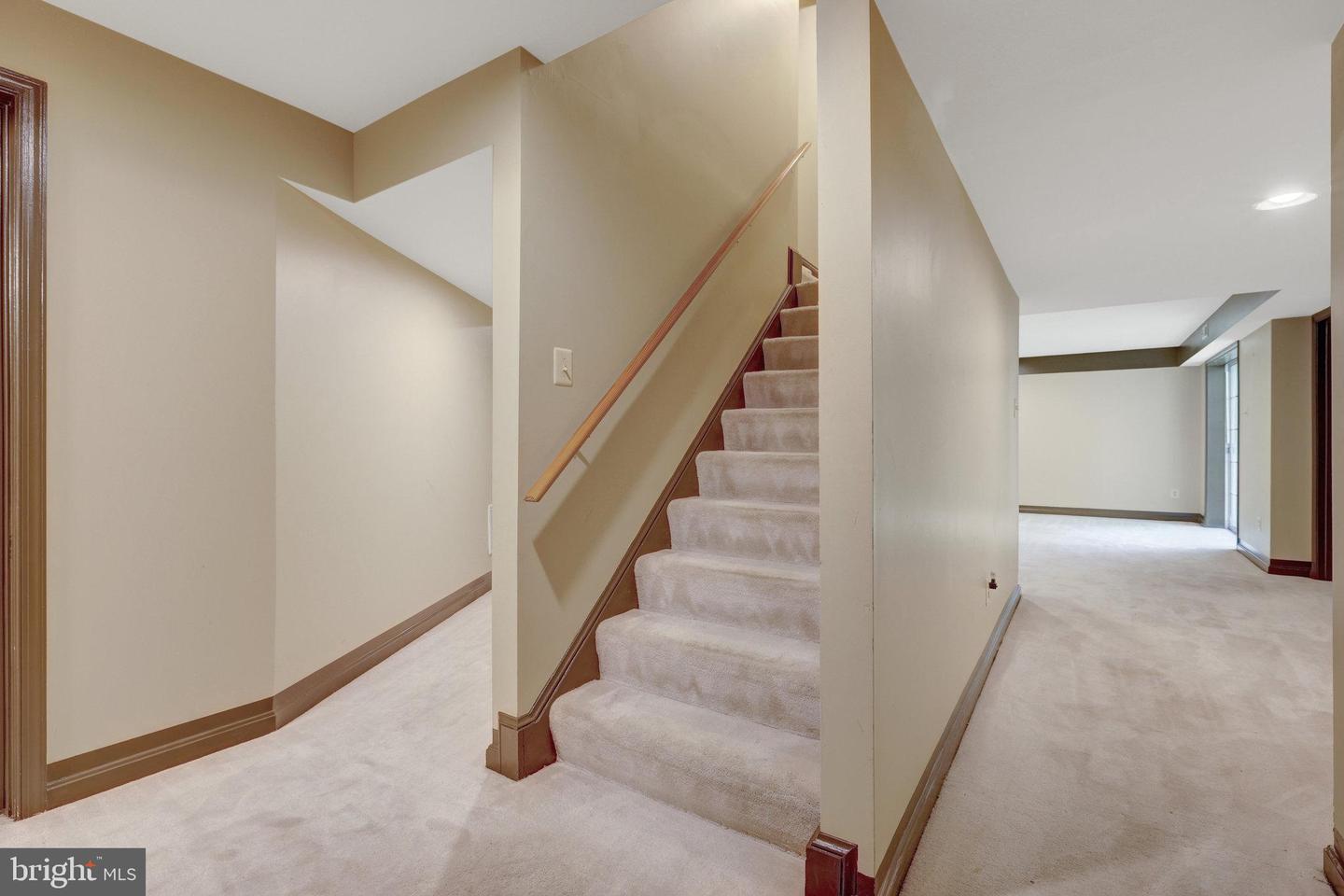 11200 ELMVIEW PL, GREAT FALLS, Virginia 22066, 5 Bedrooms Bedrooms, 21 Rooms Rooms,4 BathroomsBathrooms,Residential,For sale,11200 ELMVIEW PL,VAFX2237414 MLS # VAFX2237414