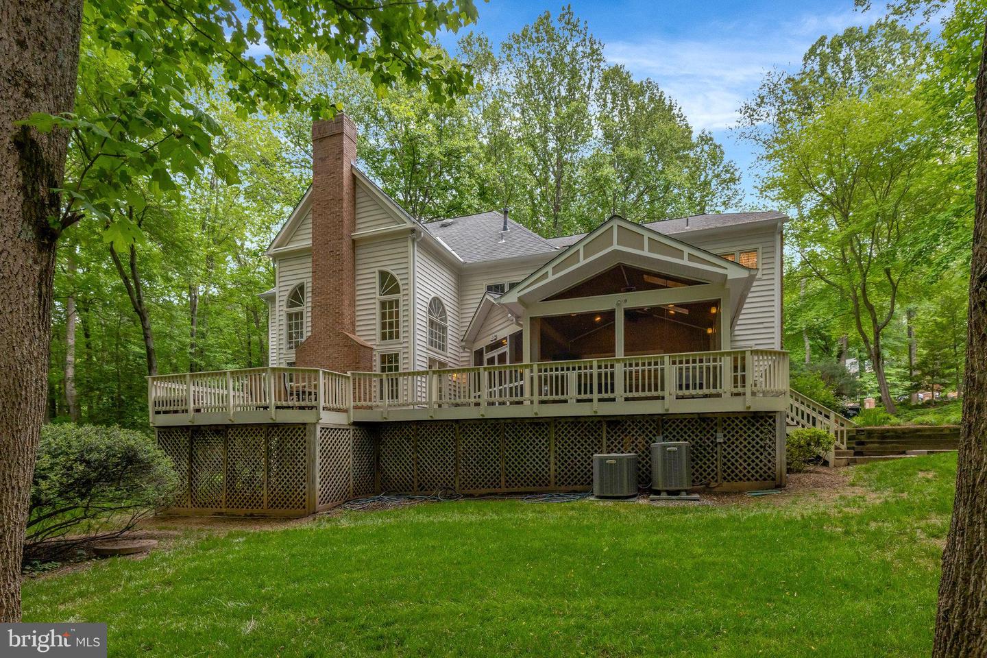 11200 ELMVIEW PL, GREAT FALLS, Virginia 22066, 5 Bedrooms Bedrooms, 21 Rooms Rooms,4 BathroomsBathrooms,Residential,For sale,11200 ELMVIEW PL,VAFX2237414 MLS # VAFX2237414