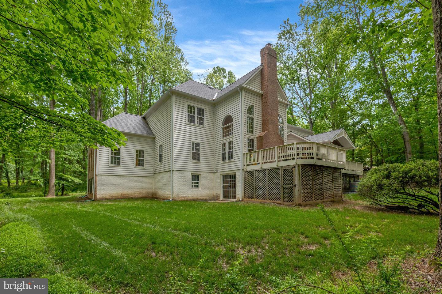 11200 ELMVIEW PL, GREAT FALLS, Virginia 22066, 5 Bedrooms Bedrooms, 21 Rooms Rooms,4 BathroomsBathrooms,Residential,For sale,11200 ELMVIEW PL,VAFX2237414 MLS # VAFX2237414