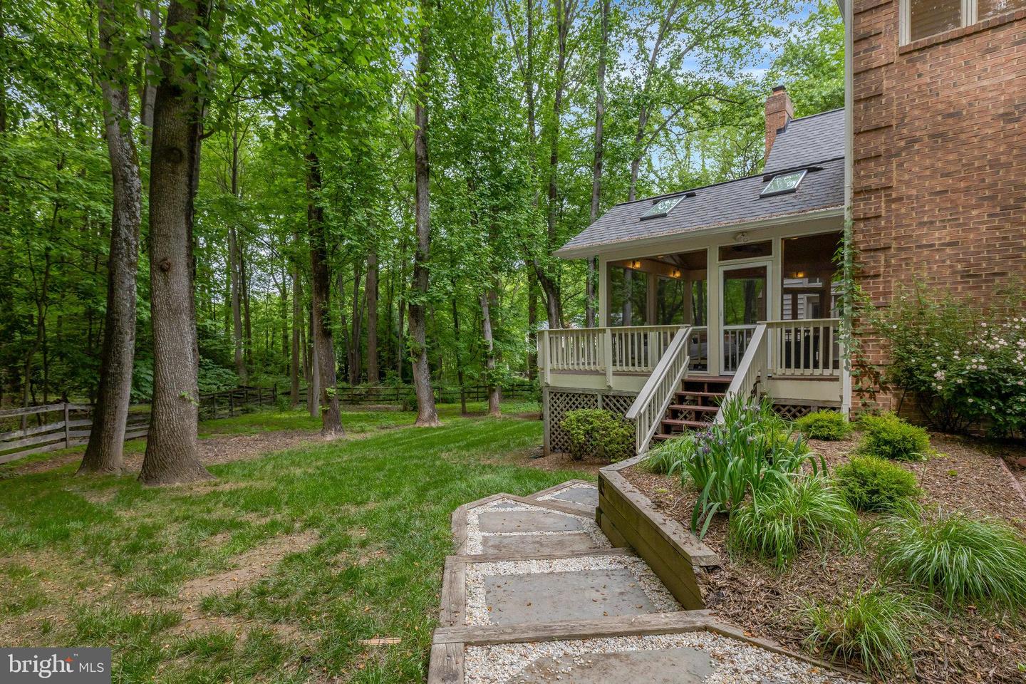 11200 ELMVIEW PL, GREAT FALLS, Virginia 22066, 5 Bedrooms Bedrooms, 21 Rooms Rooms,4 BathroomsBathrooms,Residential,For sale,11200 ELMVIEW PL,VAFX2237414 MLS # VAFX2237414