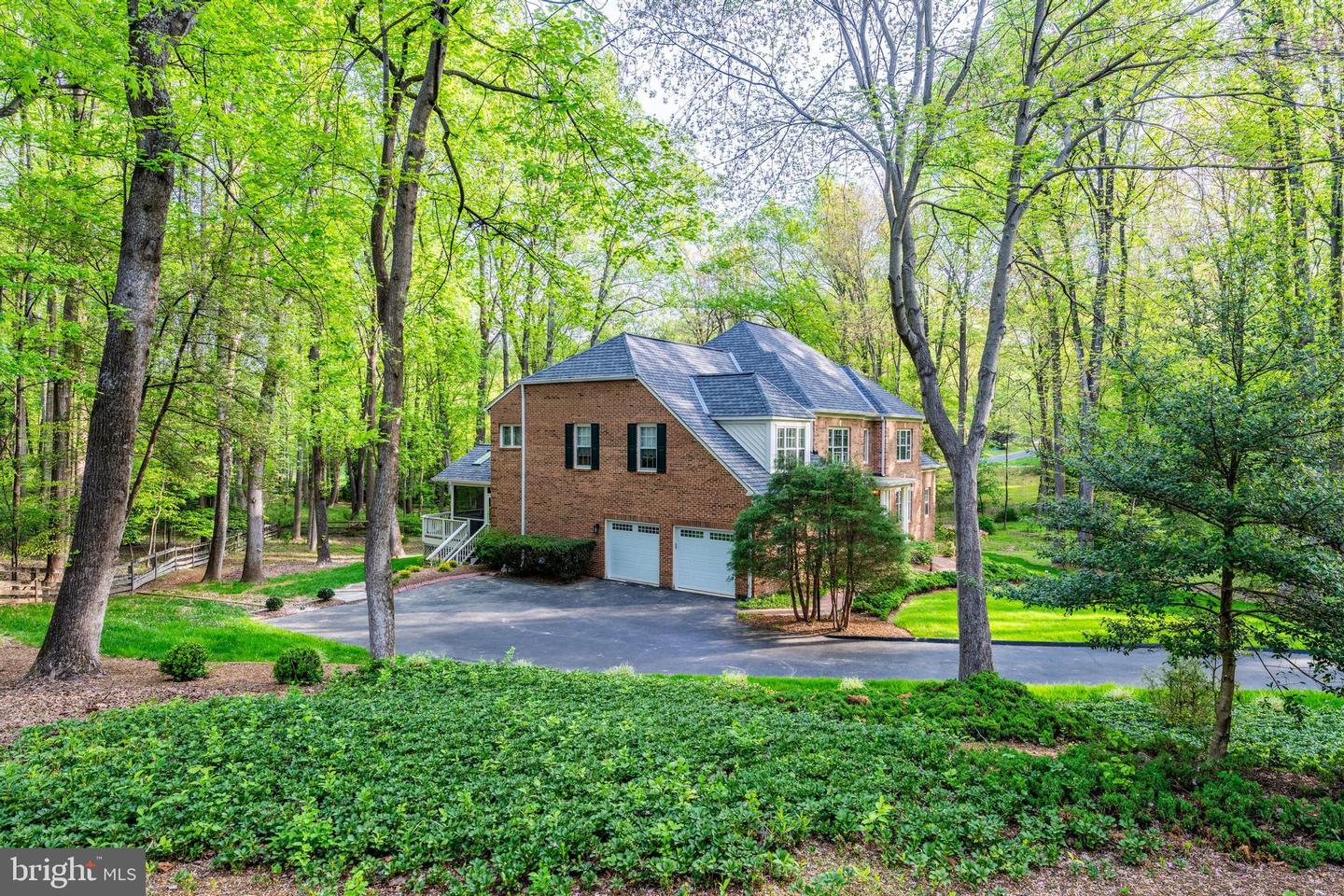 11200 ELMVIEW PL, GREAT FALLS, Virginia 22066, 5 Bedrooms Bedrooms, 21 Rooms Rooms,4 BathroomsBathrooms,Residential,For sale,11200 ELMVIEW PL,VAFX2237414 MLS # VAFX2237414