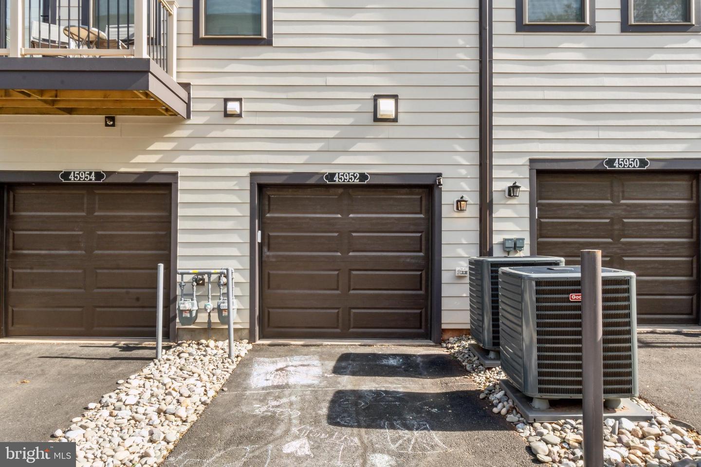 45952 SWALLOW TER, STERLING, Virginia 20165, 4 Bedrooms Bedrooms, ,2 BathroomsBathrooms,Residential,For sale,45952 SWALLOW TER,VALO2095098 MLS # VALO2095098