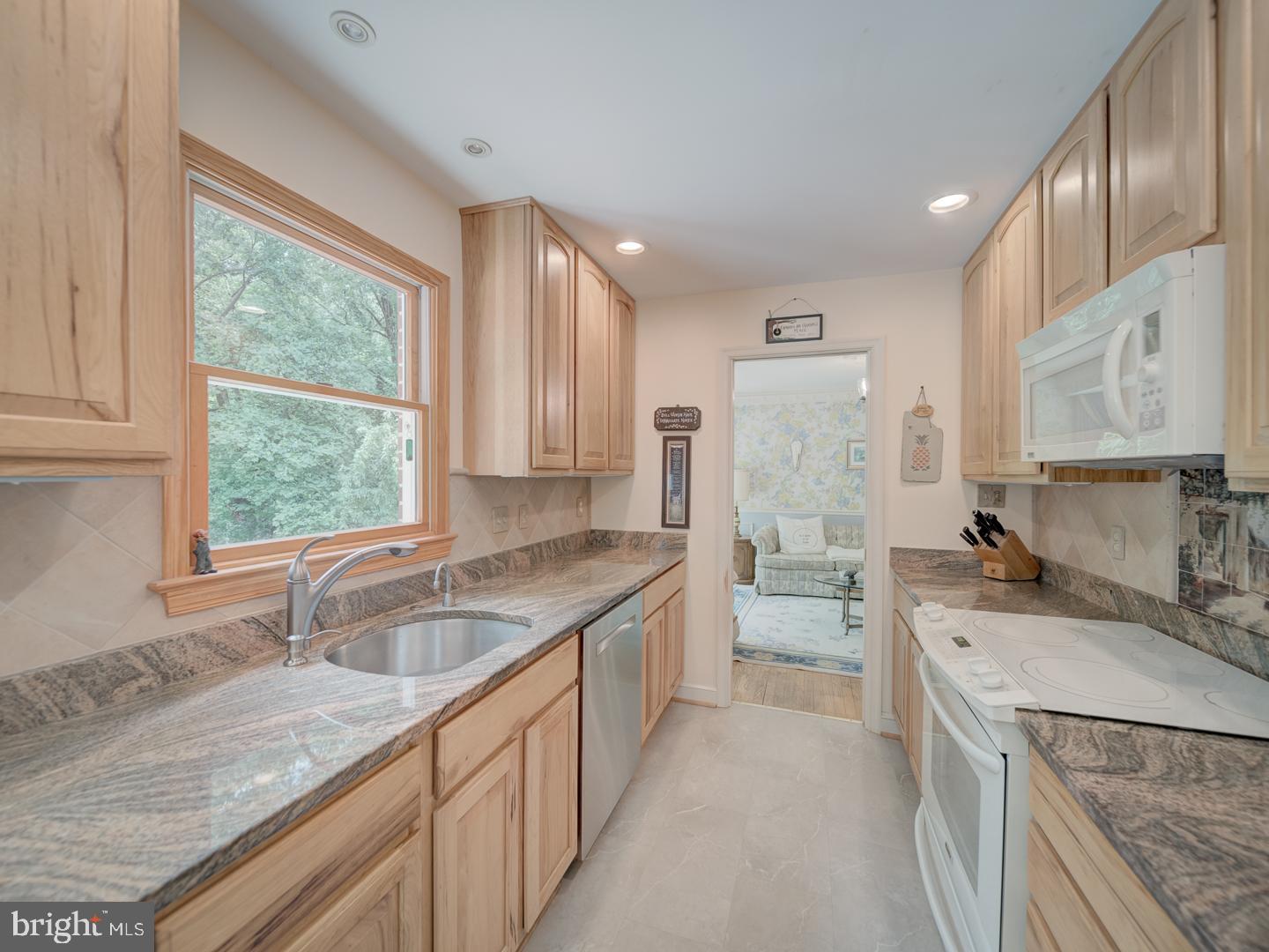 1203 FORESTVILLE DR, GREAT FALLS, Virginia 22066, 5 Bedrooms Bedrooms, ,3 BathroomsBathrooms,Residential,For sale,1203 FORESTVILLE DR,VAFX2237644 MLS # VAFX2237644