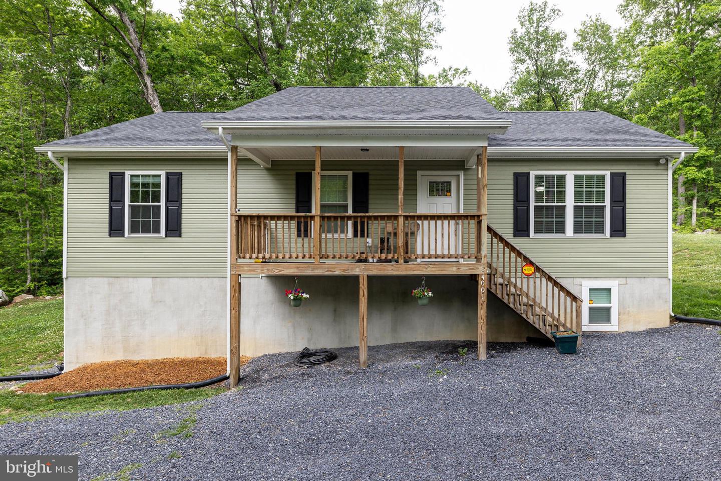 4001 MORELAND GAP, NEW MARKET, Virginia 22844, 3 Bedrooms Bedrooms, ,2 BathroomsBathrooms,Residential,For sale,4001 MORELAND GAP,VASH2011294 MLS # VASH2011294
