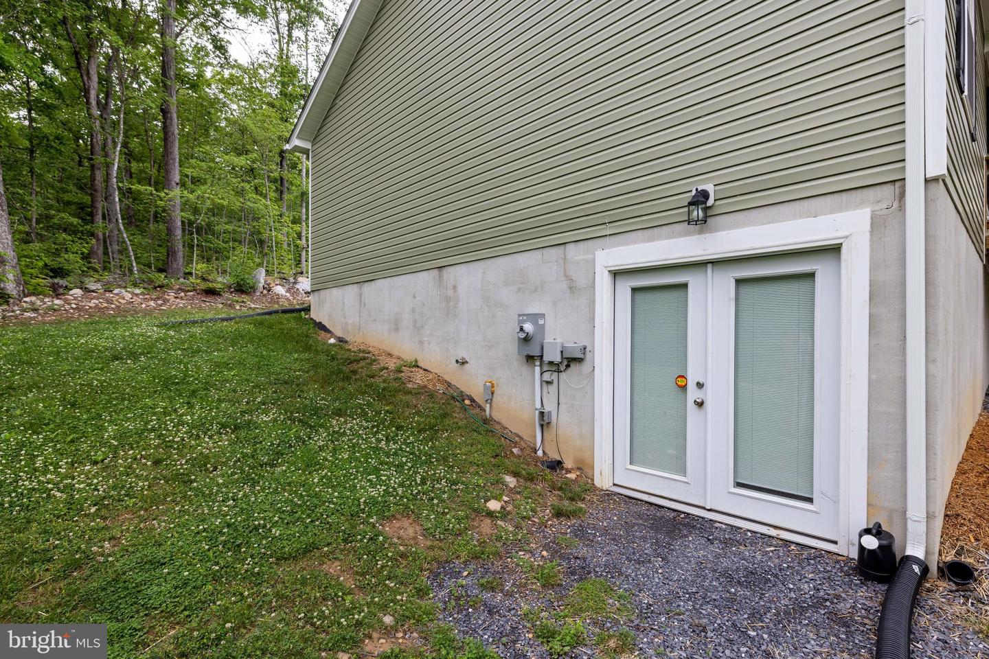 4001 MORELAND GAP, NEW MARKET, Virginia 22844, 3 Bedrooms Bedrooms, ,2 BathroomsBathrooms,Residential,For sale,4001 MORELAND GAP,VASH2011294 MLS # VASH2011294
