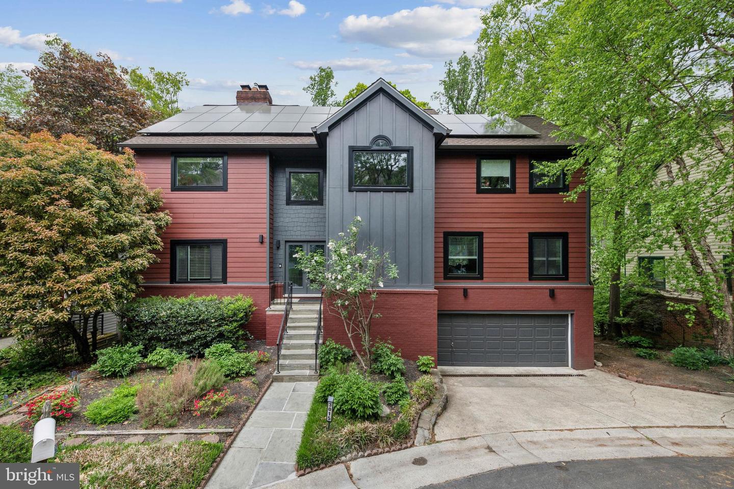 3015 OREGON KNOLLS DR NW, WASHINGTON, District Of Columbia 20015, 5 Bedrooms Bedrooms, ,3 BathroomsBathrooms,Residential,For sale,3015 OREGON KNOLLS DR NW,DCDC2197912 MLS # DCDC2197912