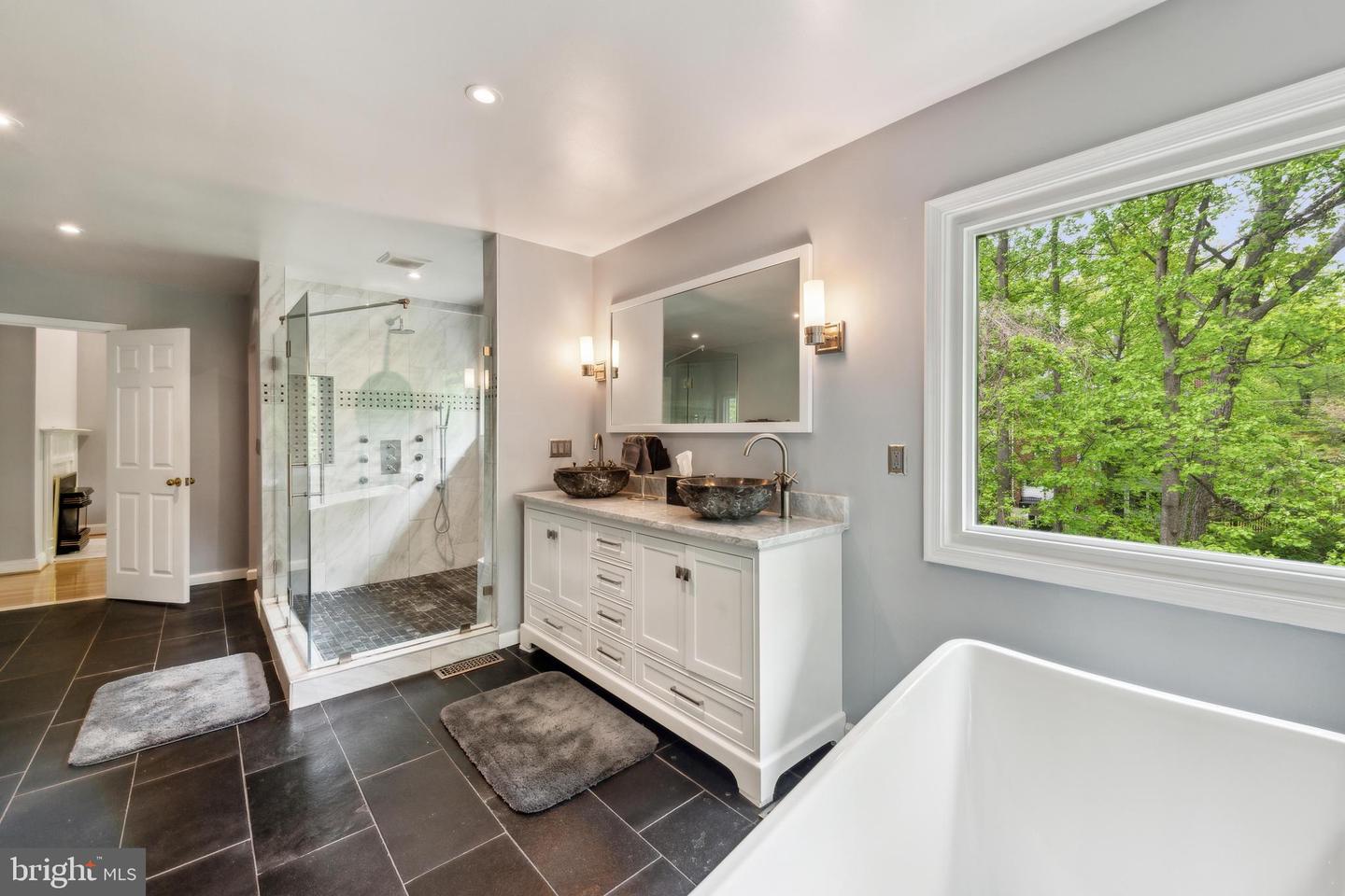 3015 OREGON KNOLLS DR NW, WASHINGTON, District Of Columbia 20015, 5 Bedrooms Bedrooms, ,3 BathroomsBathrooms,Residential,For sale,3015 OREGON KNOLLS DR NW,DCDC2197912 MLS # DCDC2197912