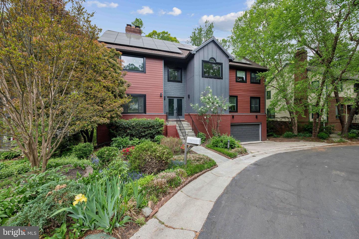 3015 OREGON KNOLLS DR NW, WASHINGTON, District Of Columbia 20015, 5 Bedrooms Bedrooms, ,3 BathroomsBathrooms,Residential,For sale,3015 OREGON KNOLLS DR NW,DCDC2197912 MLS # DCDC2197912